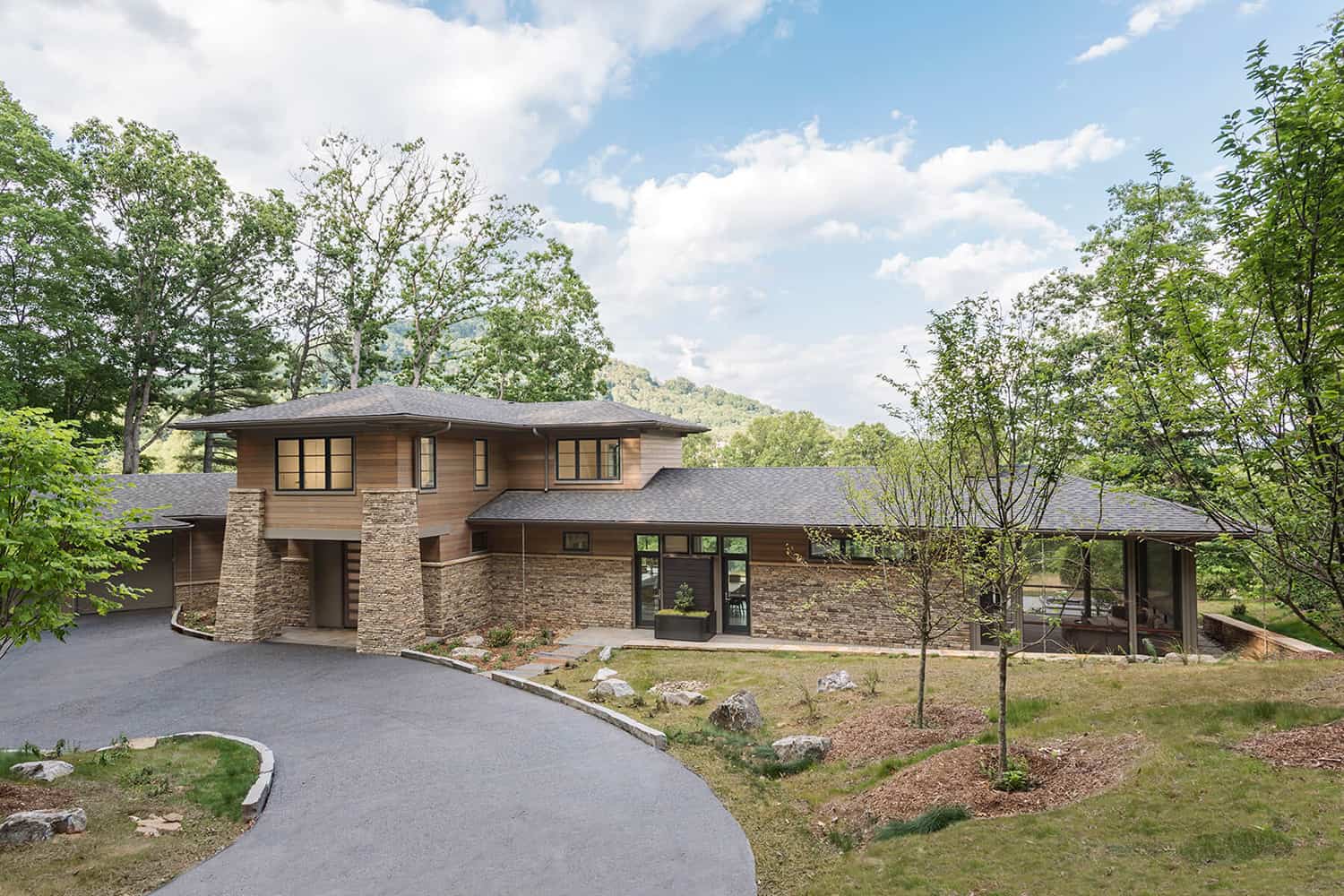modern-mountain-home-exterior