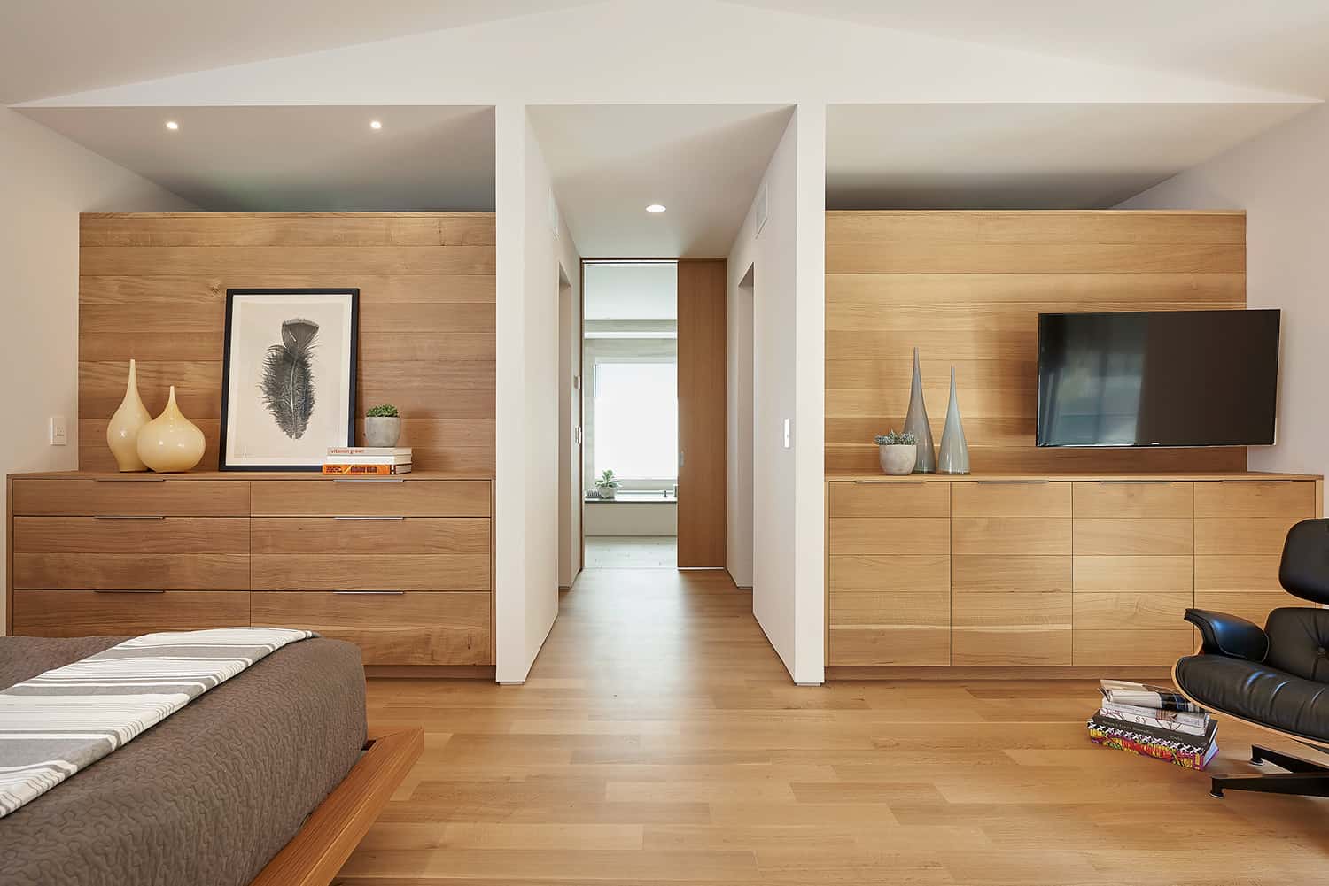 contemporary-bedroom