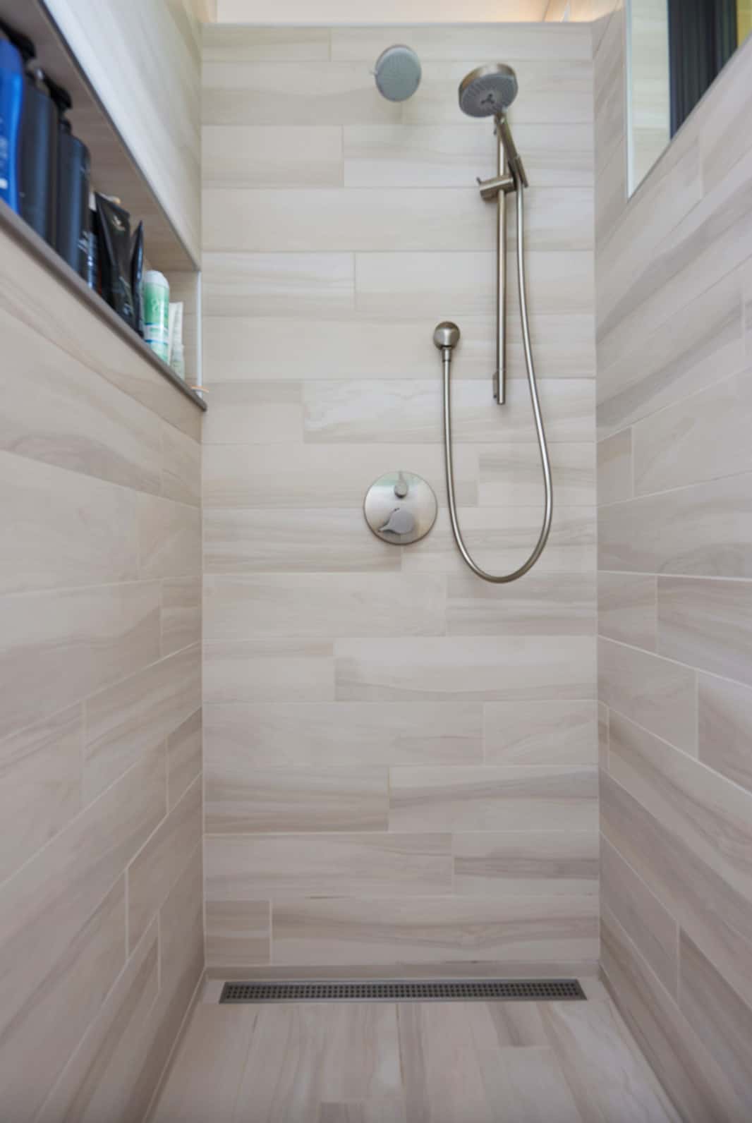 contemporary-bathroom-shower