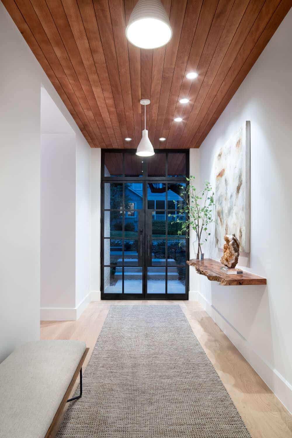 contemporary-home-entry