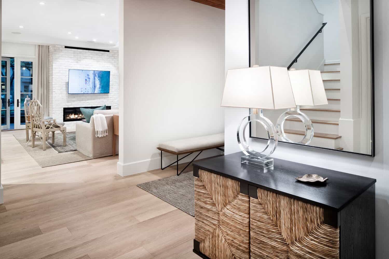 contemporary-hall
