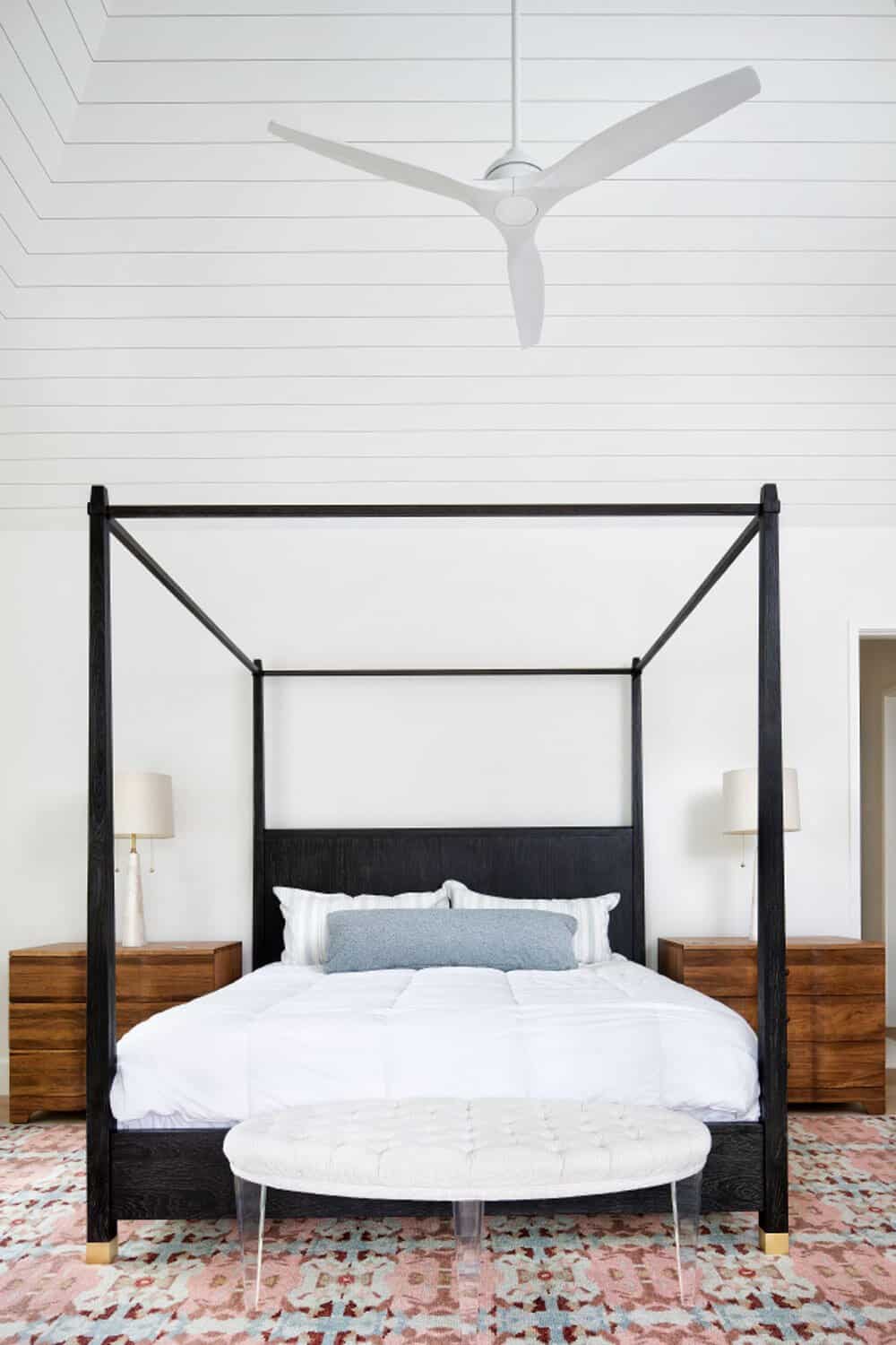 contemporary-bedroom