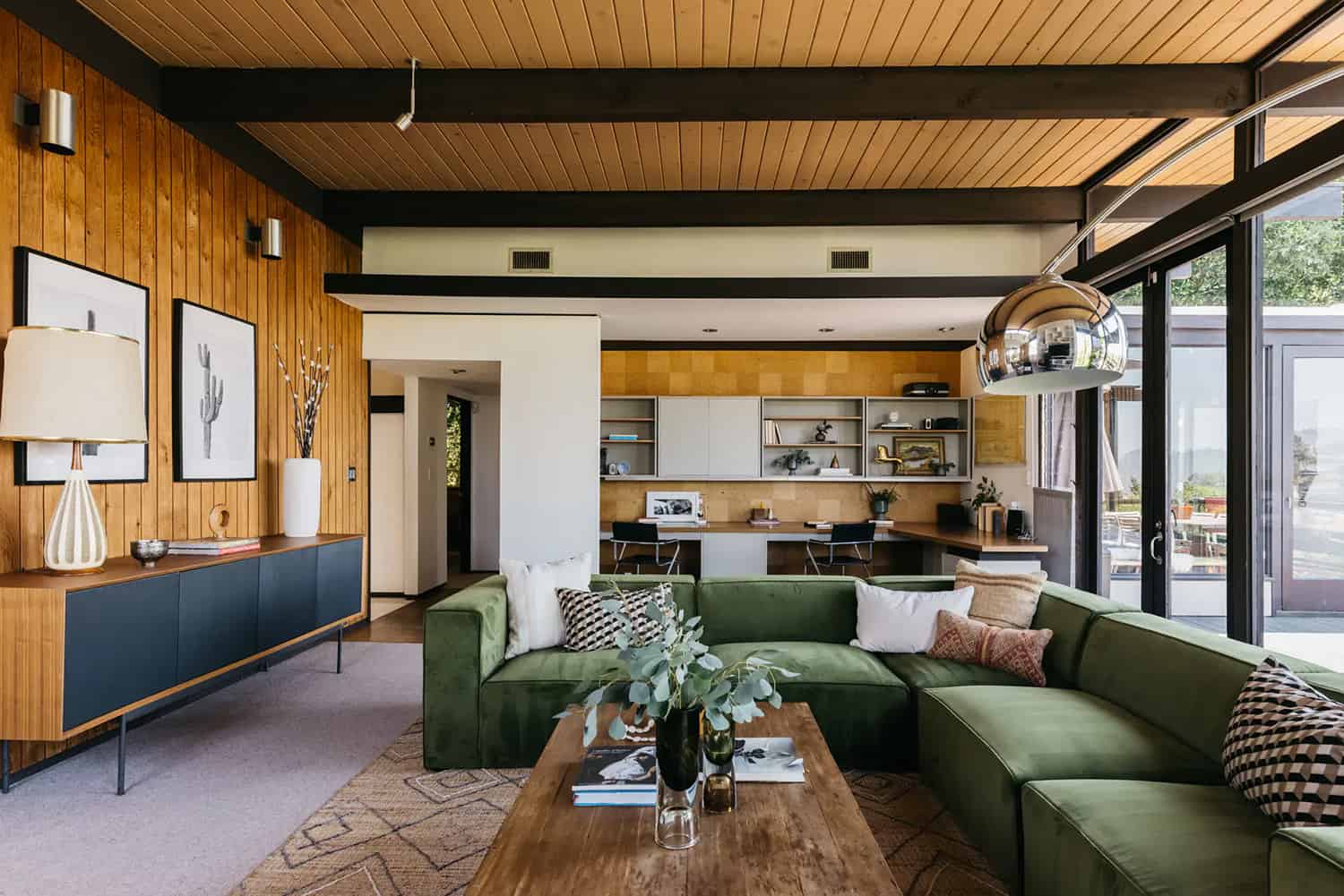 mid-century-modern-living-room