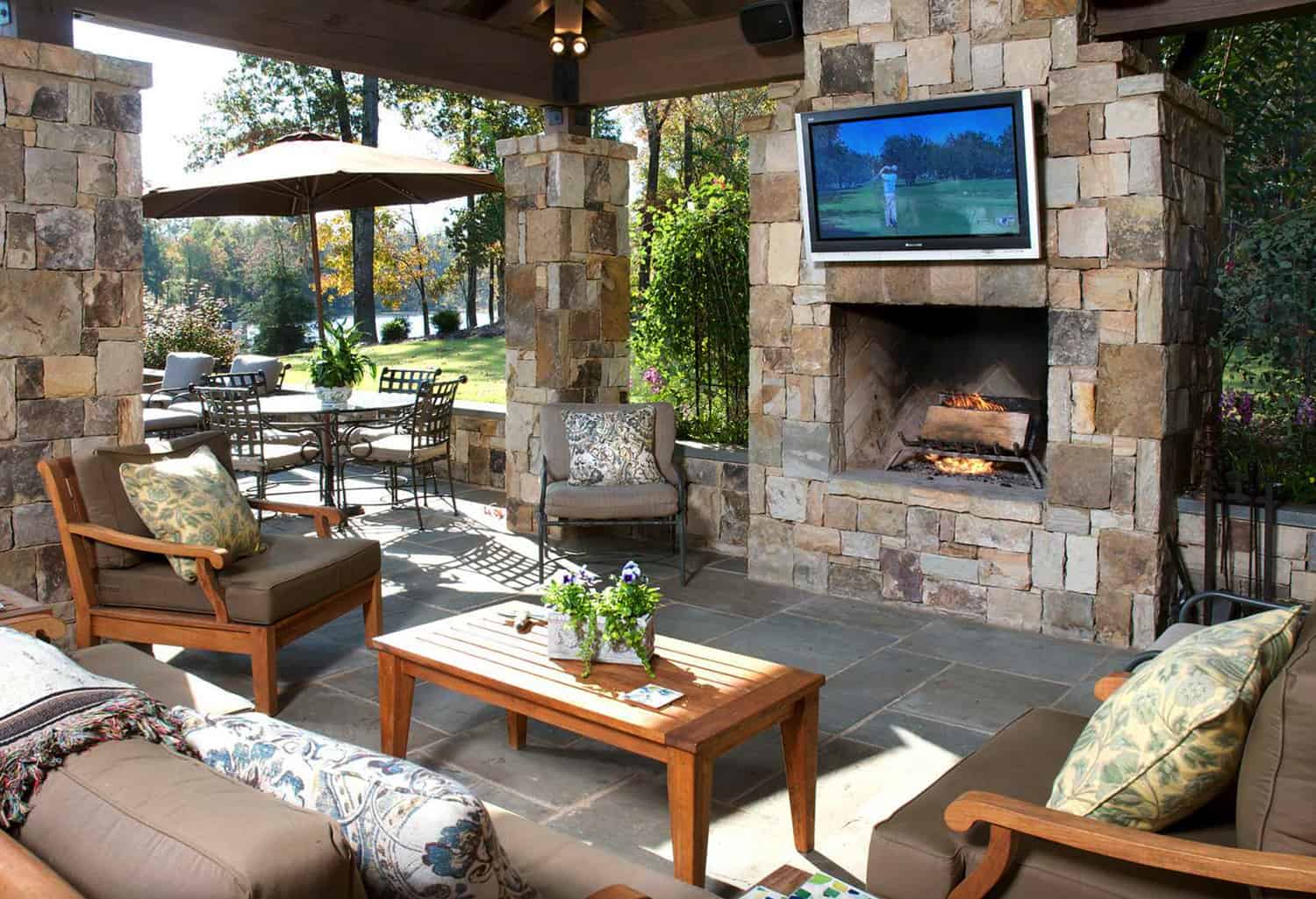 outdoor-fireplace