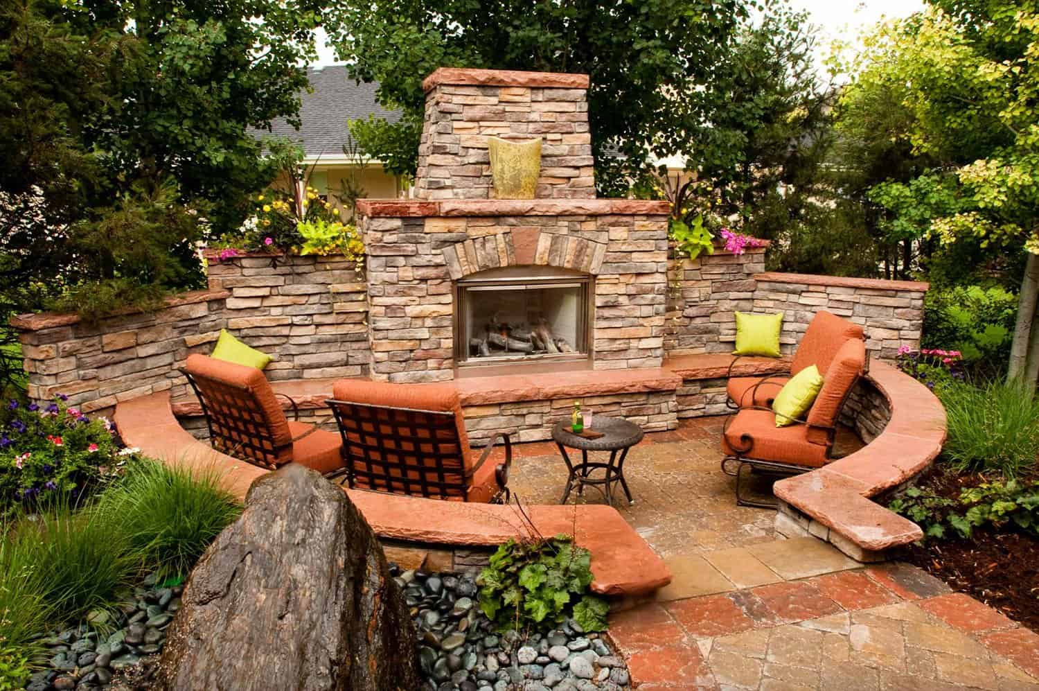 outdoor-fireplace