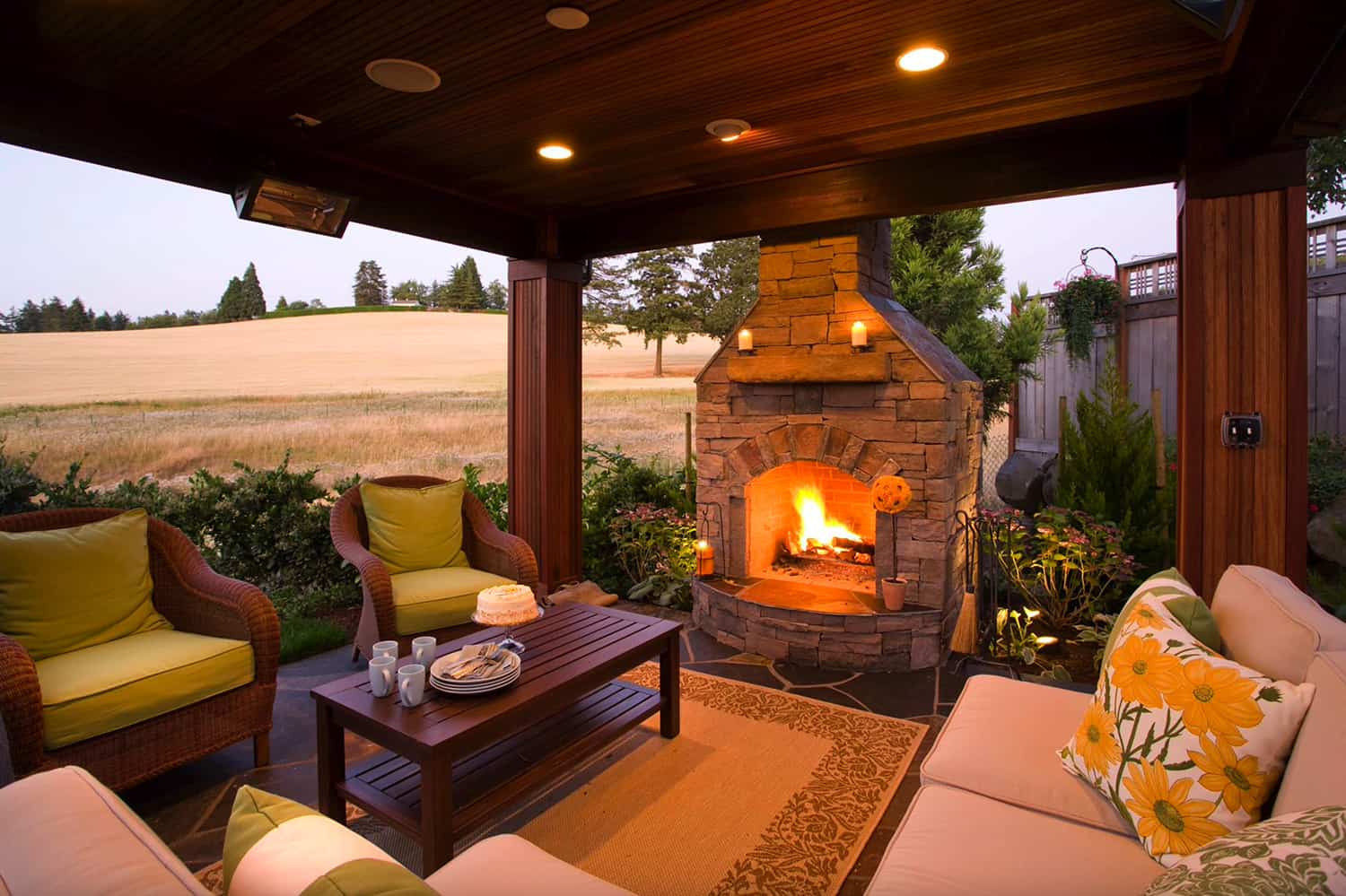 outdoor-fireplace