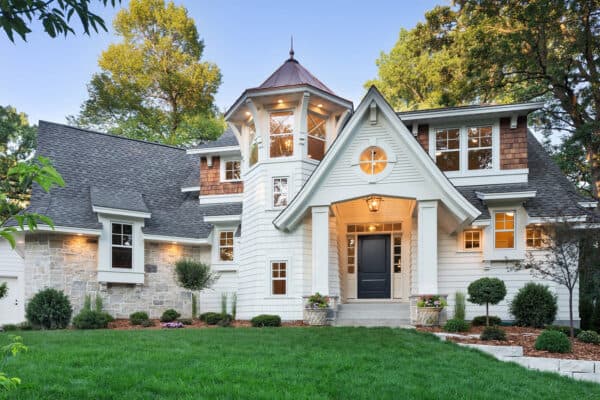 featured posts image for Amazing lakeside Minnesota home looks like a lighthouse inside and out