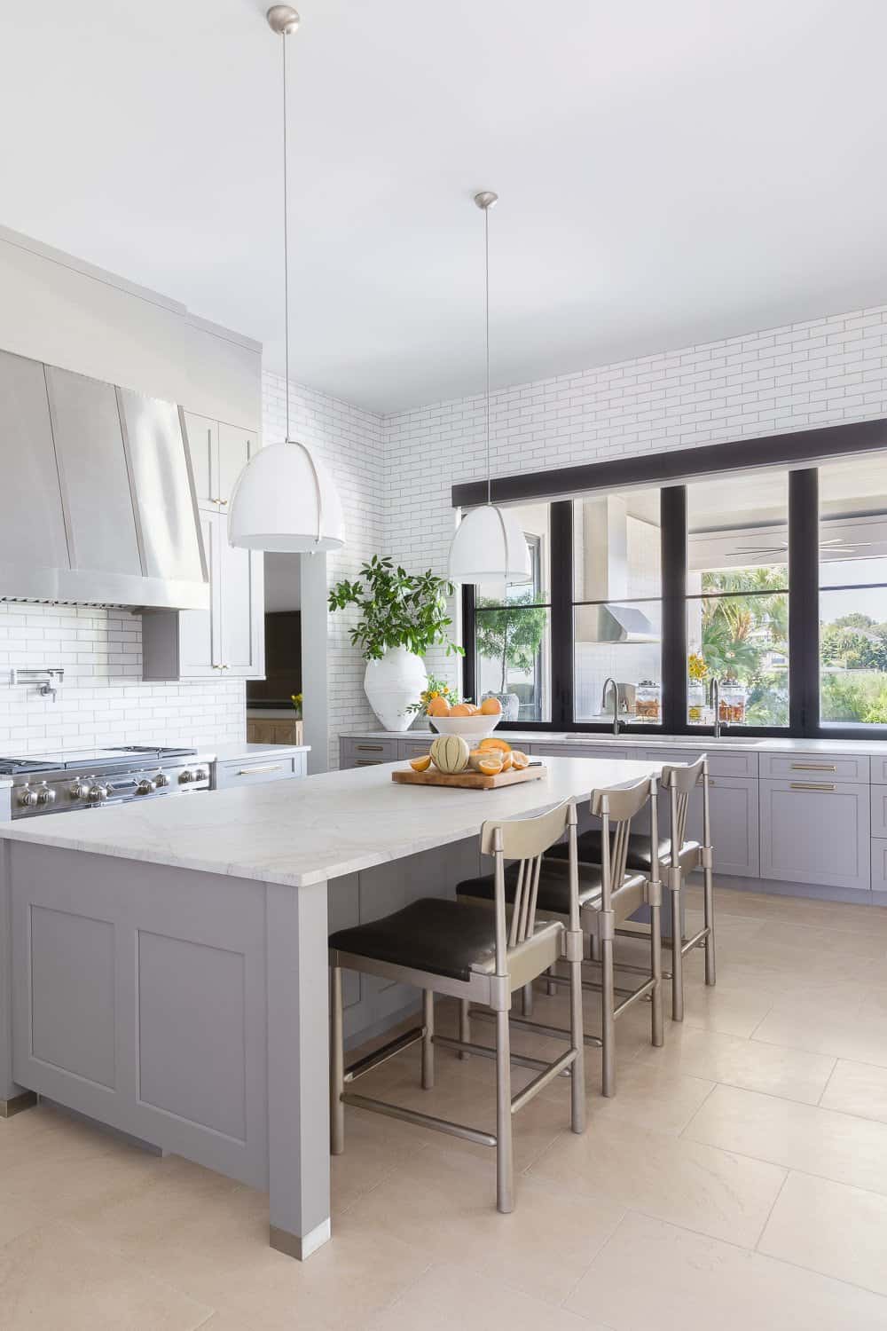 modern-coastal-style-kitchen
