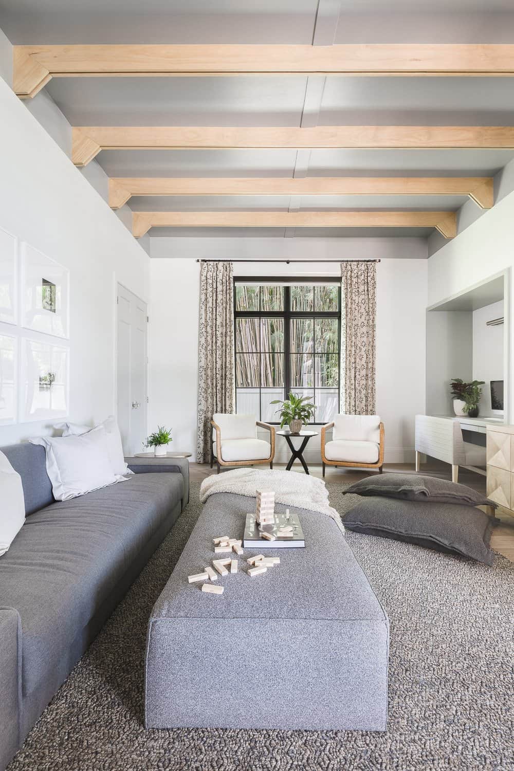modern-coastal-style-family-room
