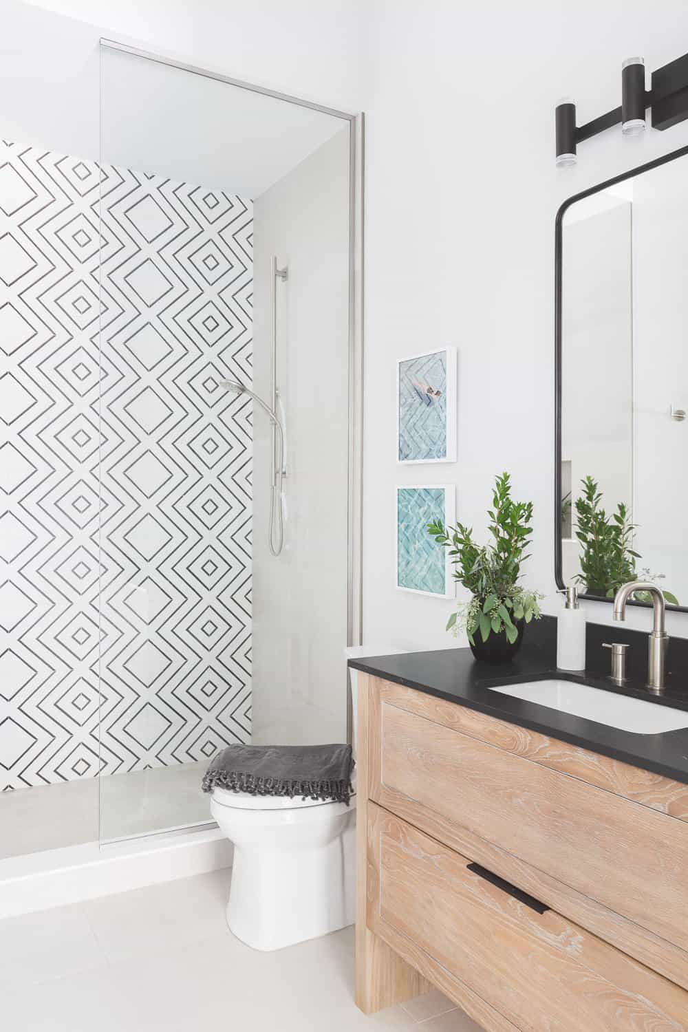 modern-coastal-style-bathroom