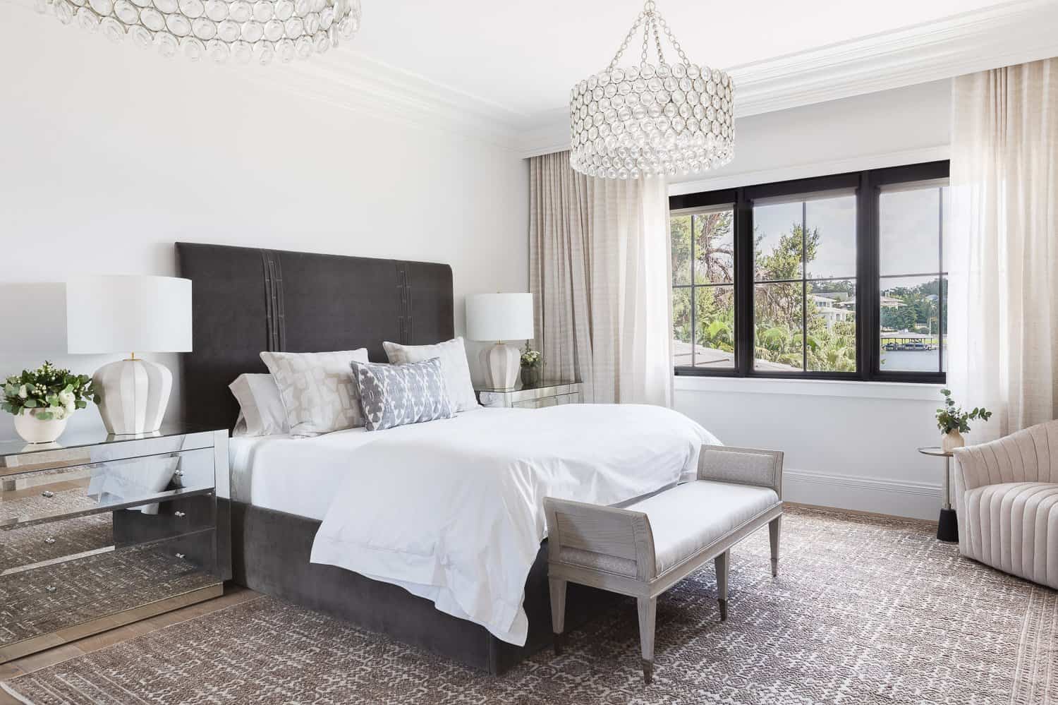 modern-coastal-style-bedroom