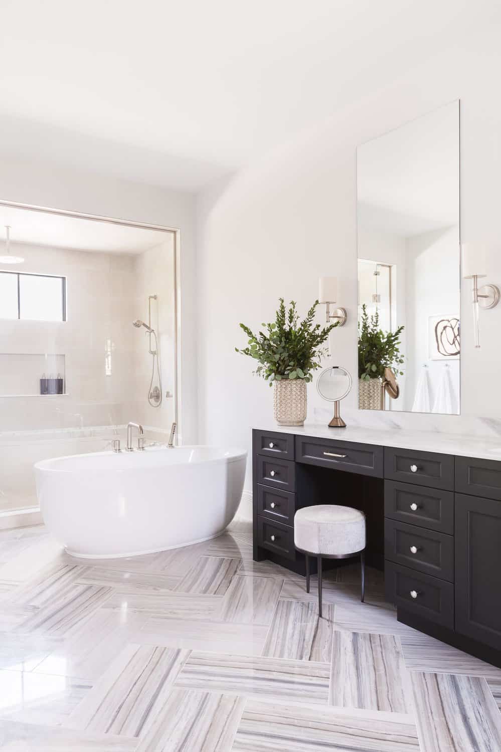 modern-coastal-style-bathroom