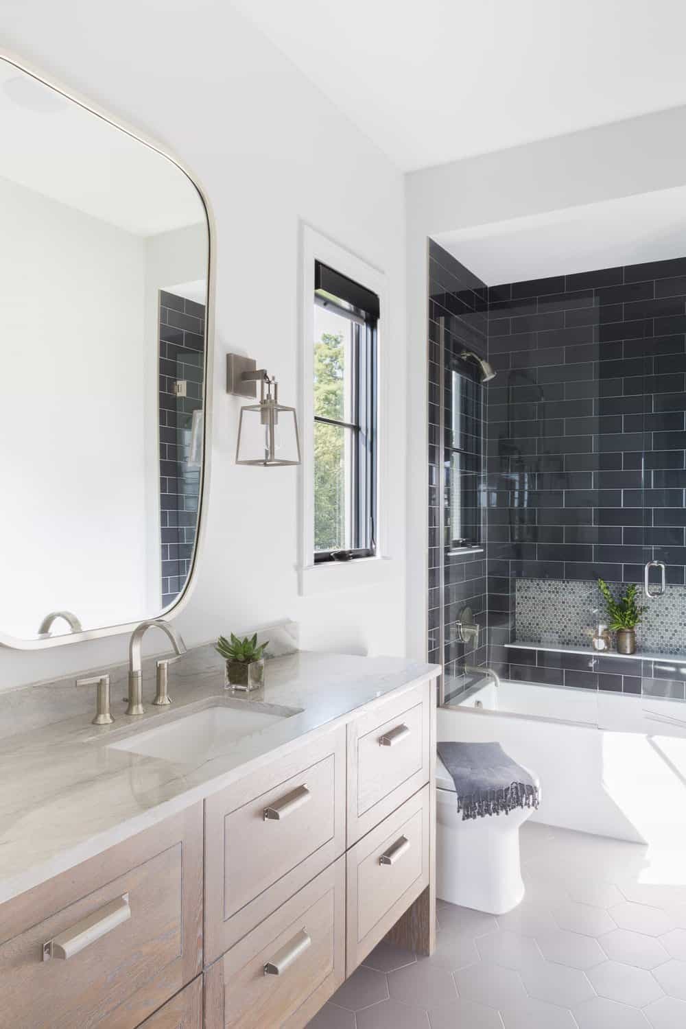 modern-coastal-style-bathroom