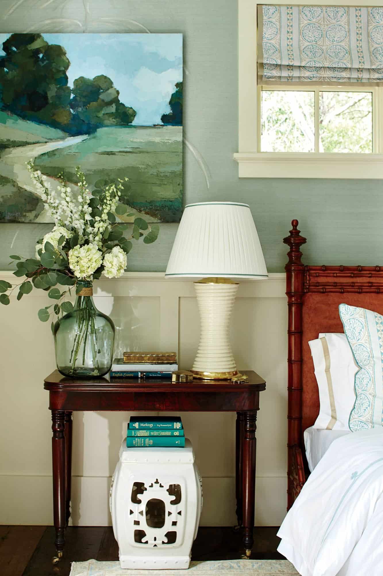 beach-style-bedroom