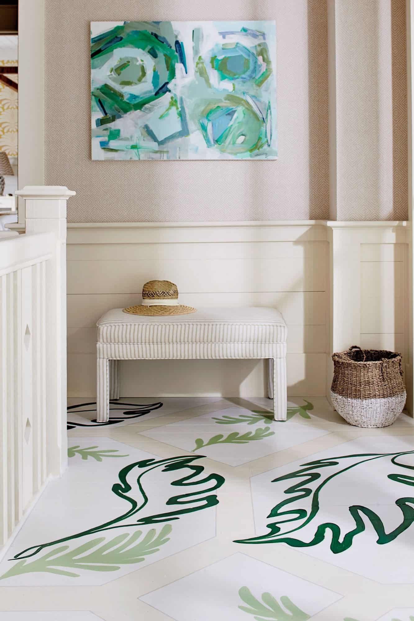beach-style-upstairs-landing