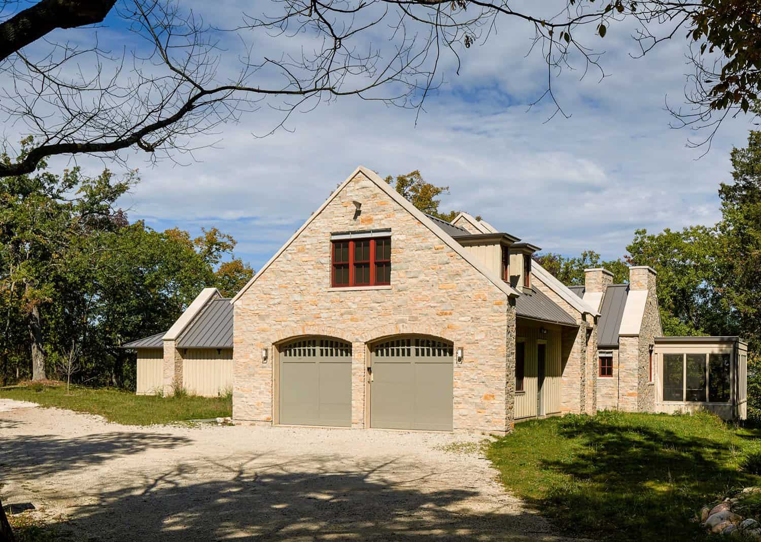 traditional-garage-exterior