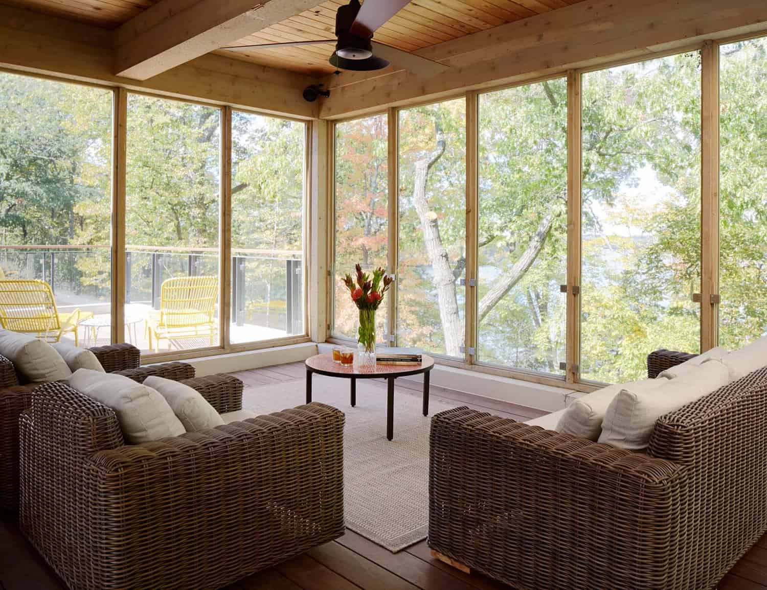 farmhouse-sunroom