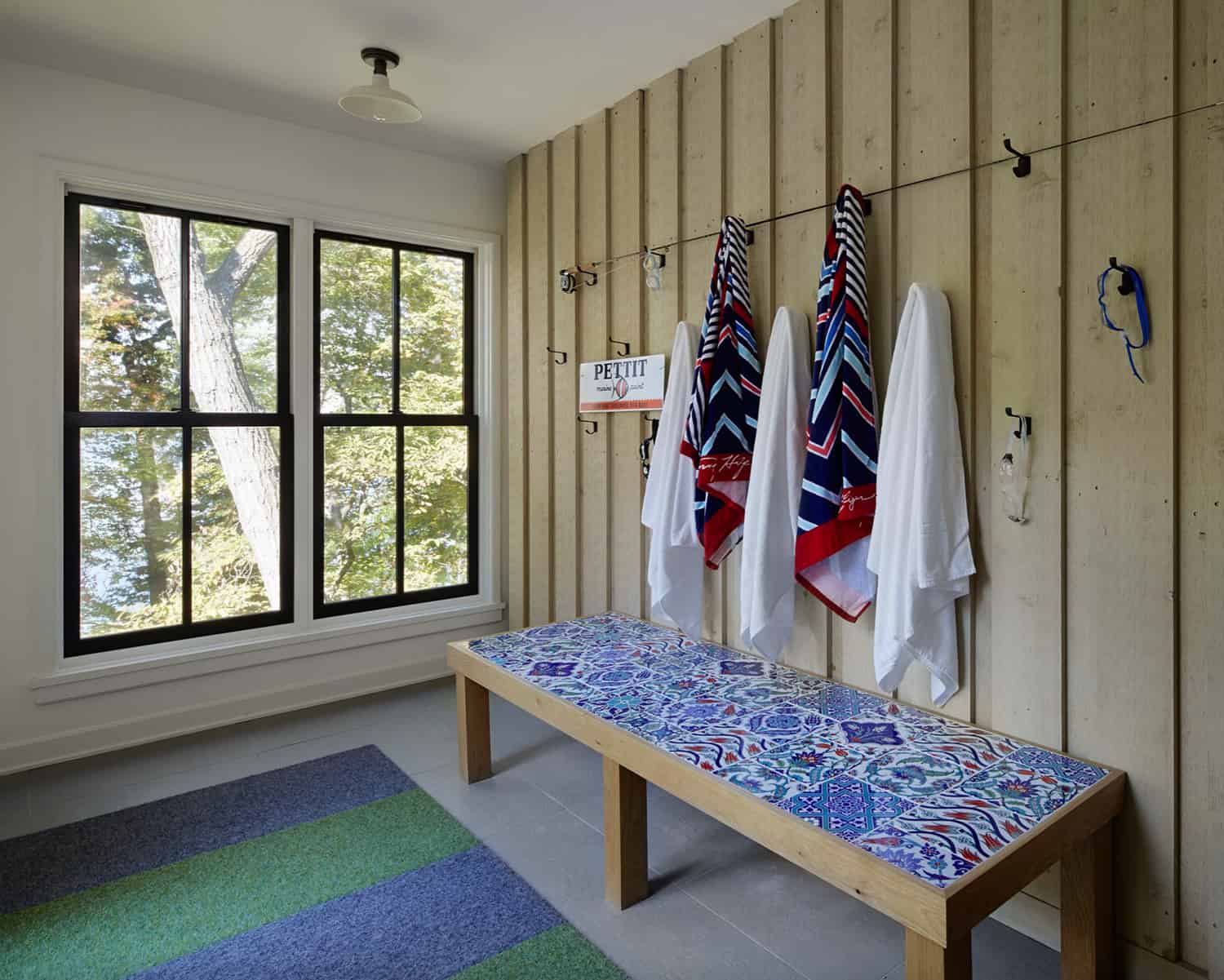 contemporary-mudroom-entry