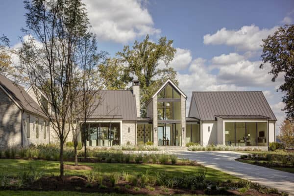 featured posts image for See this stunning modern farmhouse in Maryland with waterfront views