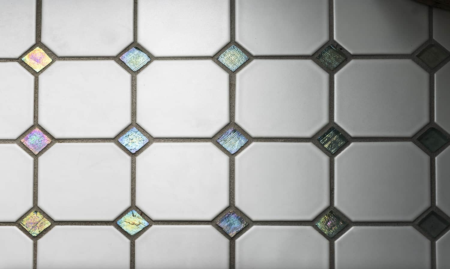 traditional-bathroom-wall-tile