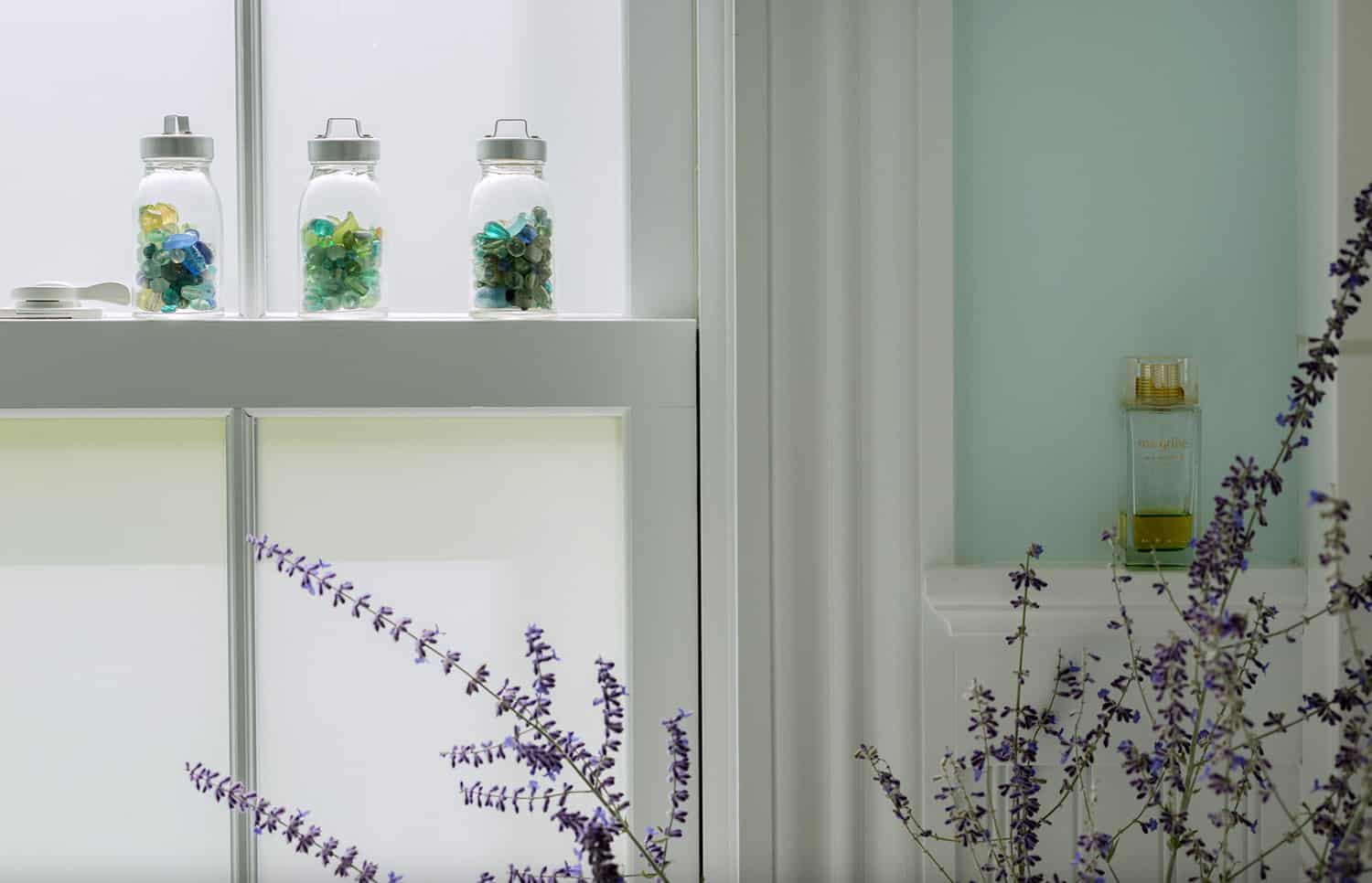 traditional-bathroom