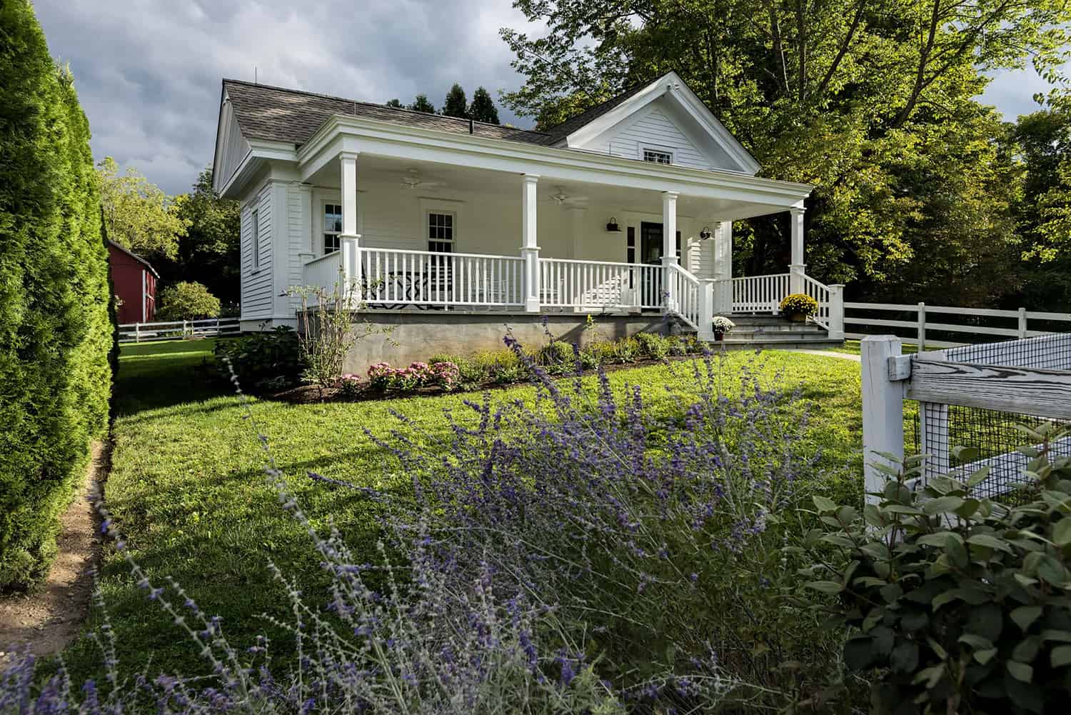 farmhouse-guest-cottage