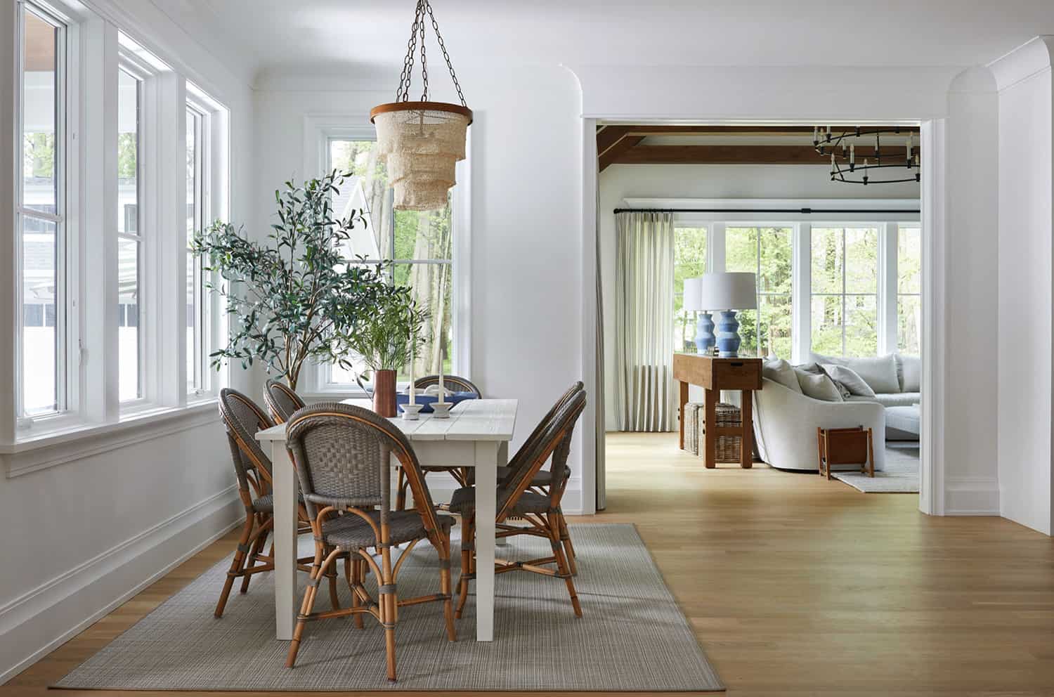 modern-farmhouse-dining-room