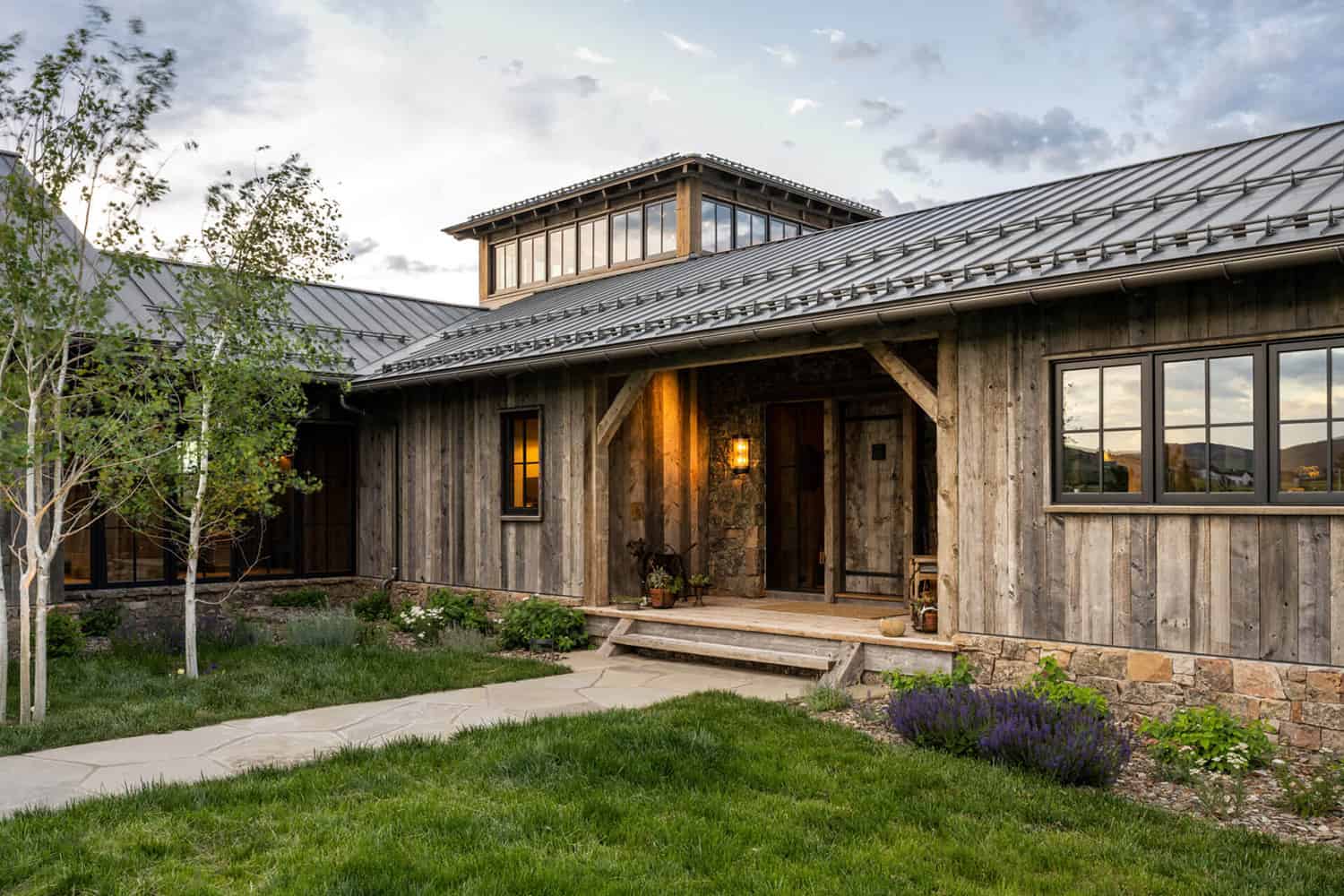 rustic-ranch-house-exterior