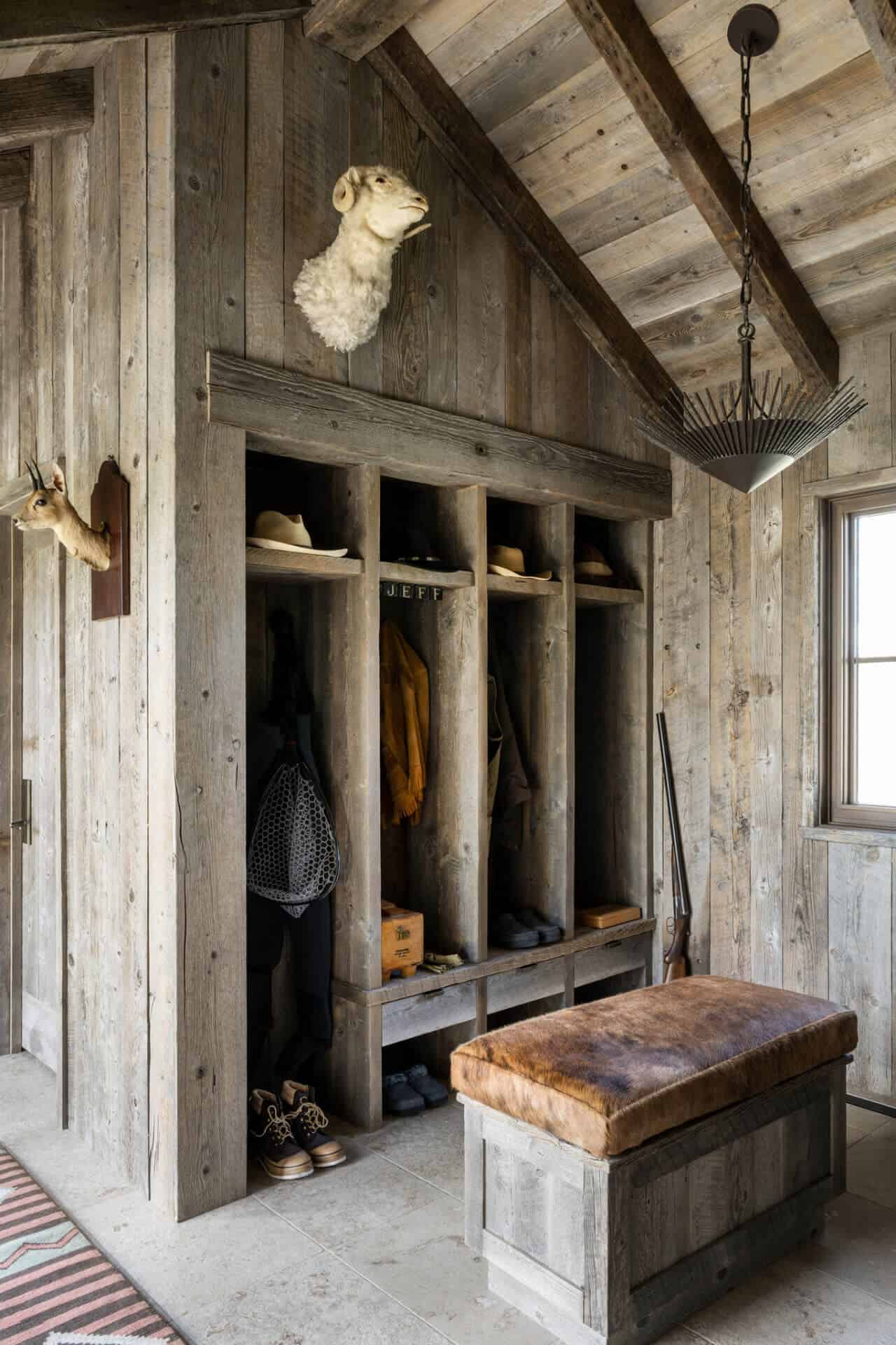 rustic-mudroom