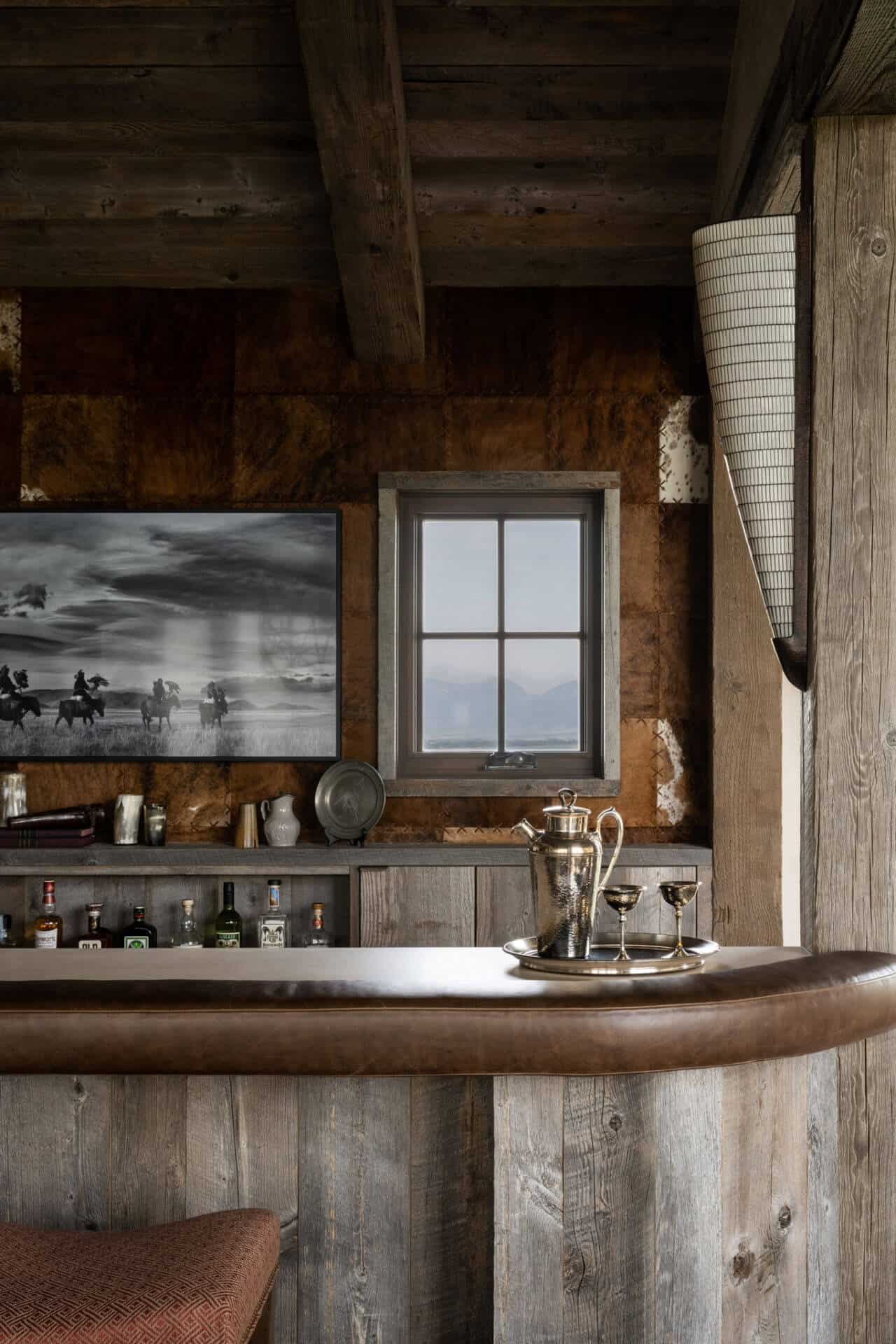 rustic-home-bar