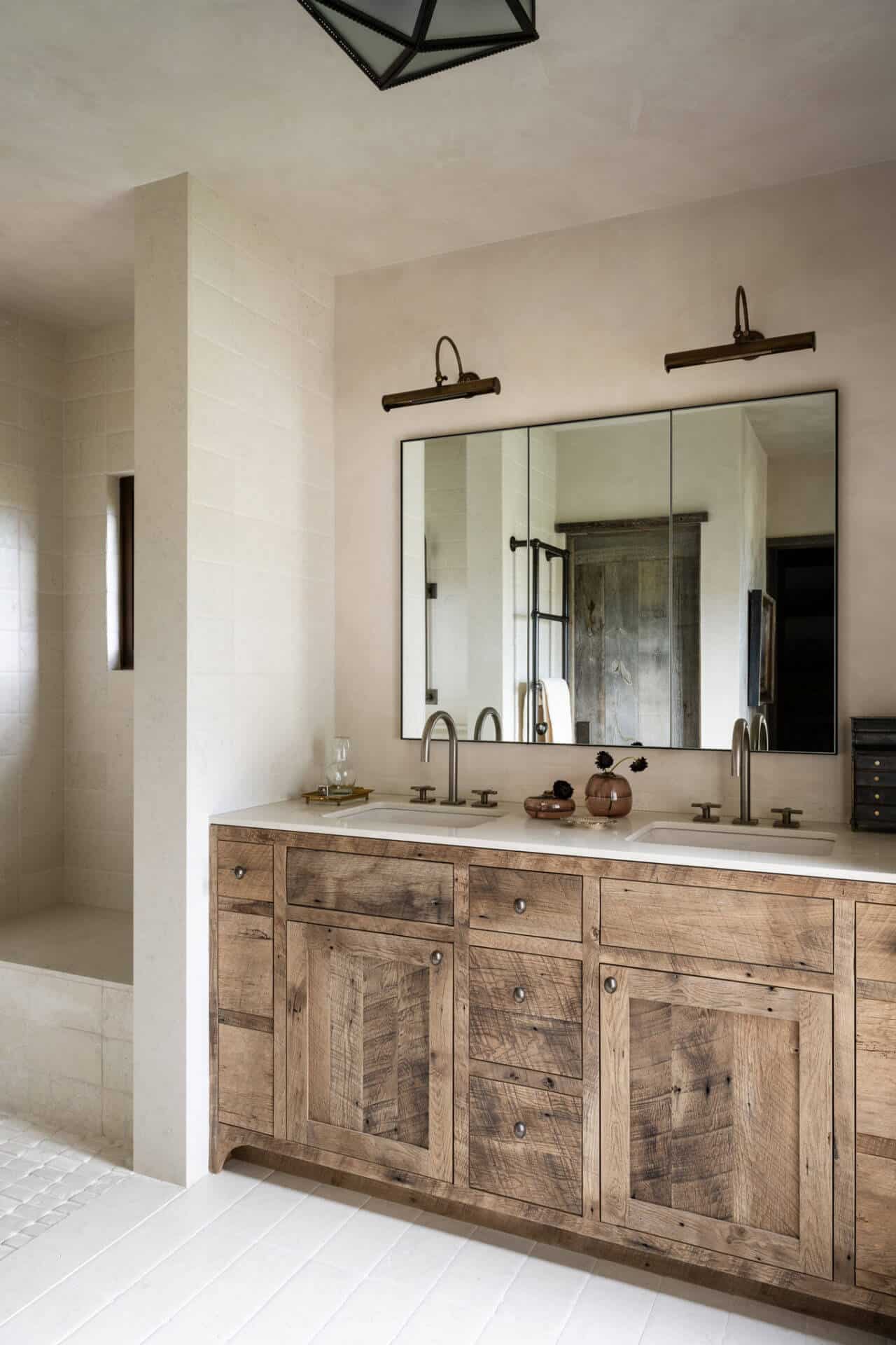 rustic-bathroom