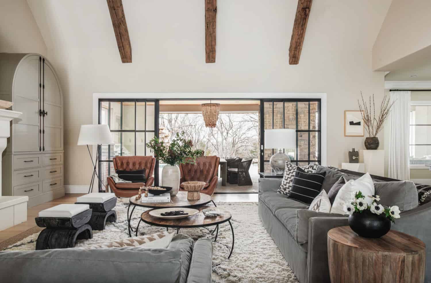 transitional-family-room