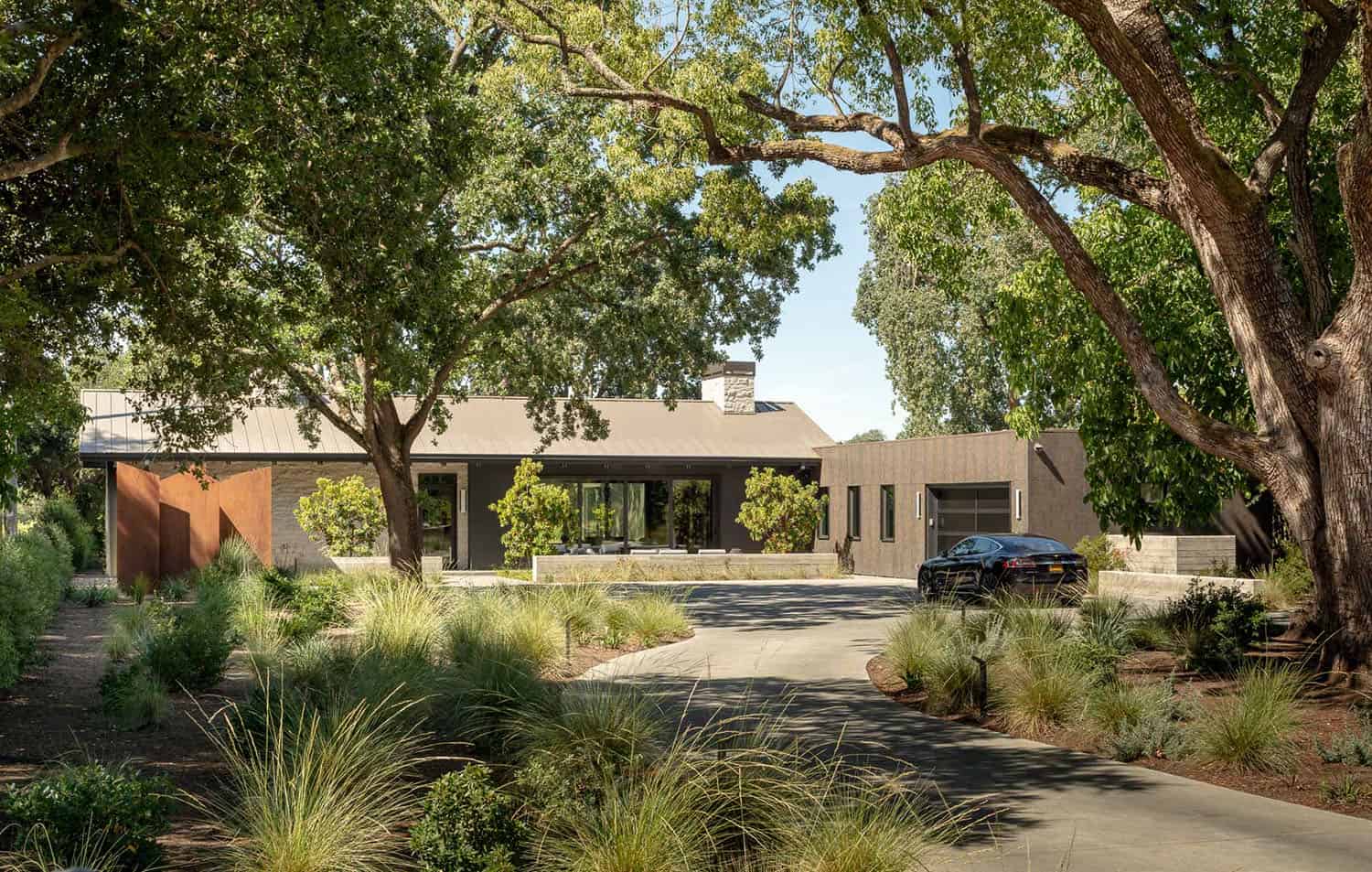 modern-home-exterior