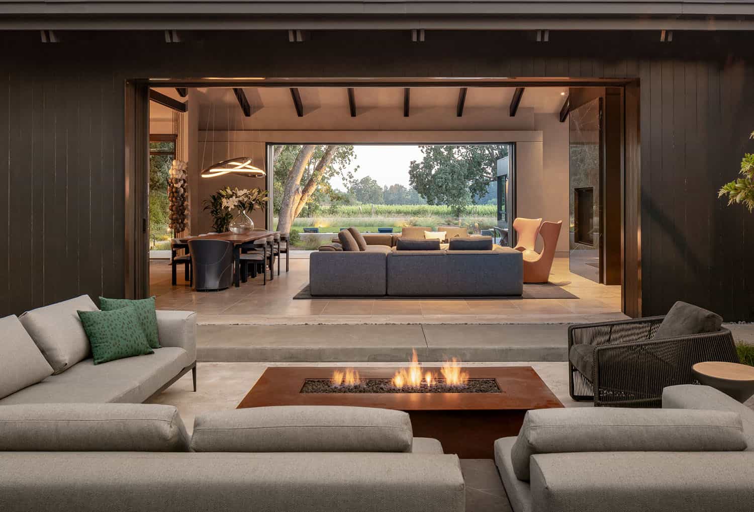 modern-patio-with-a-fire-pit