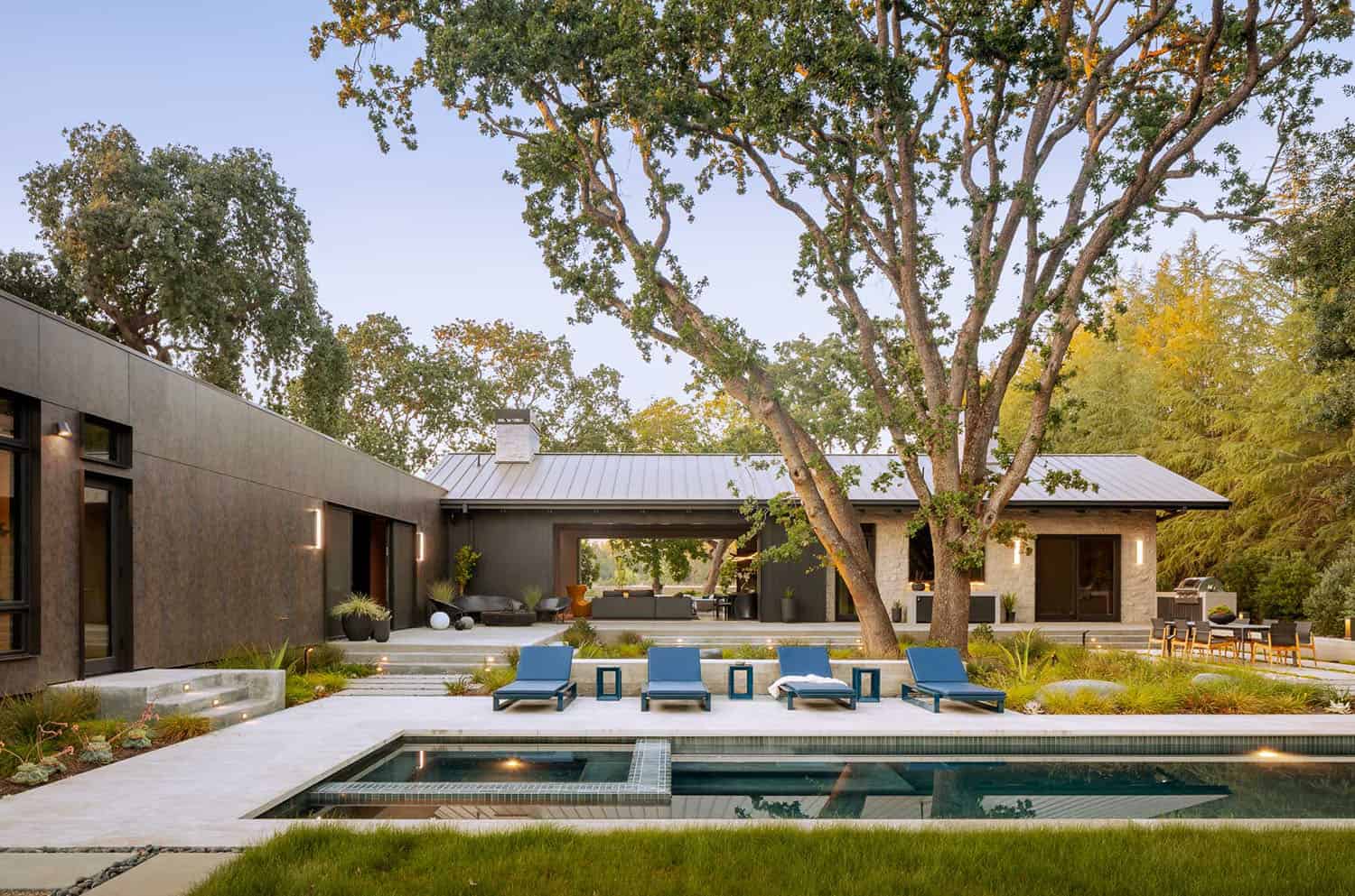 modern-swimming-pool