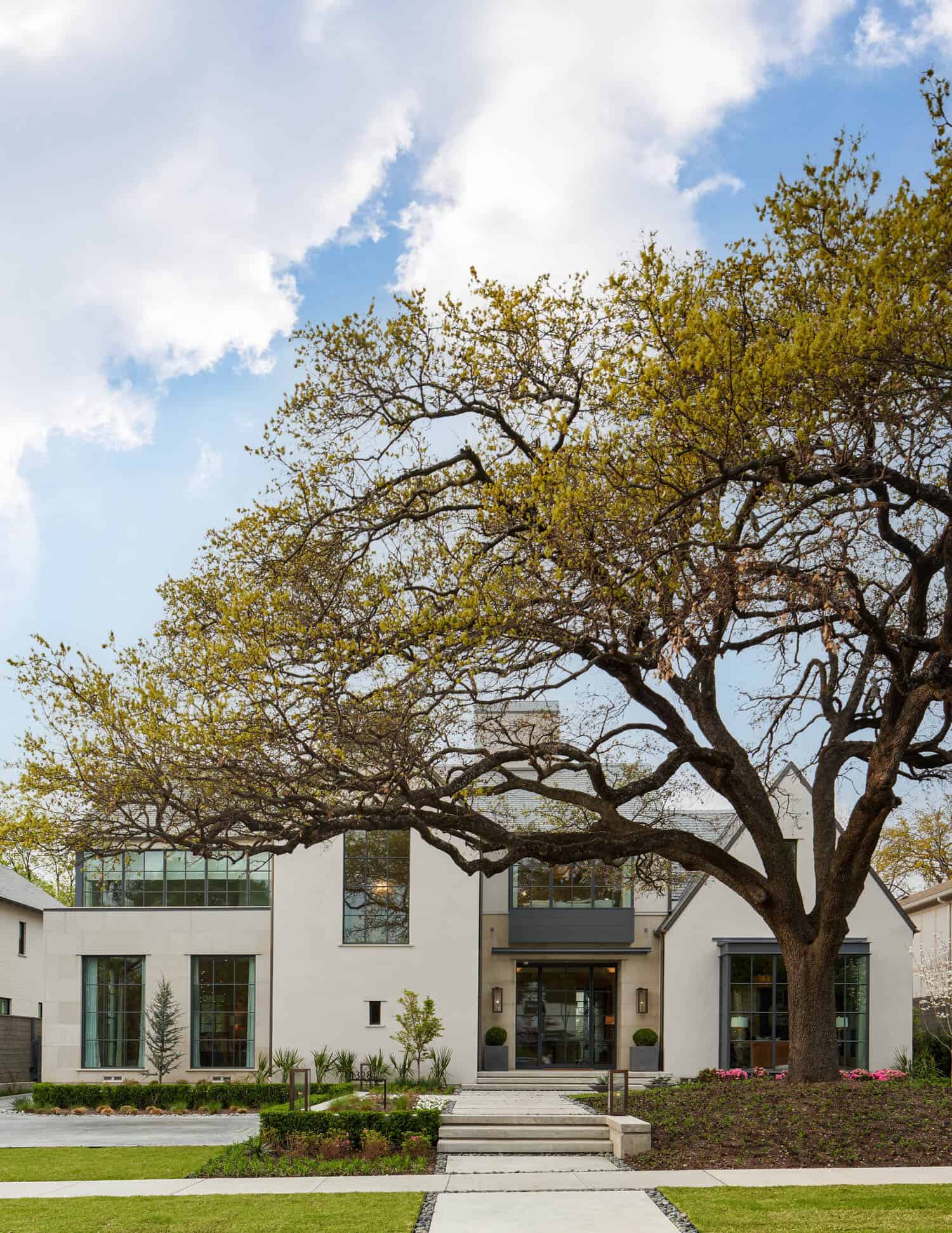 contemporary-home-exterior