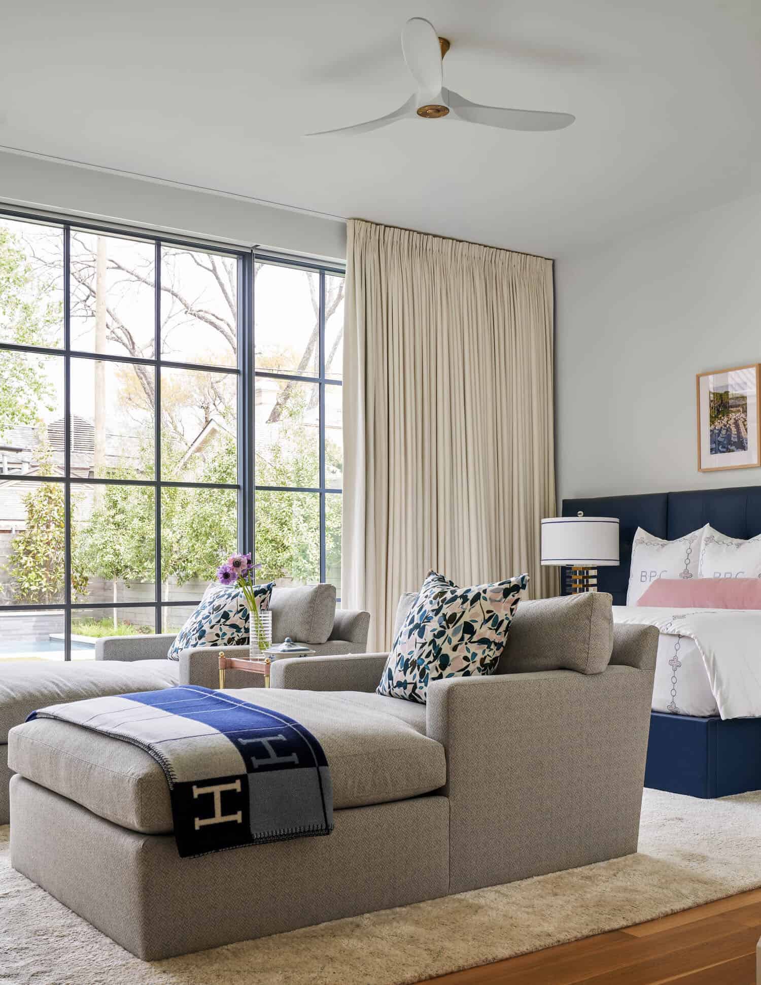 contemporary-bedroom