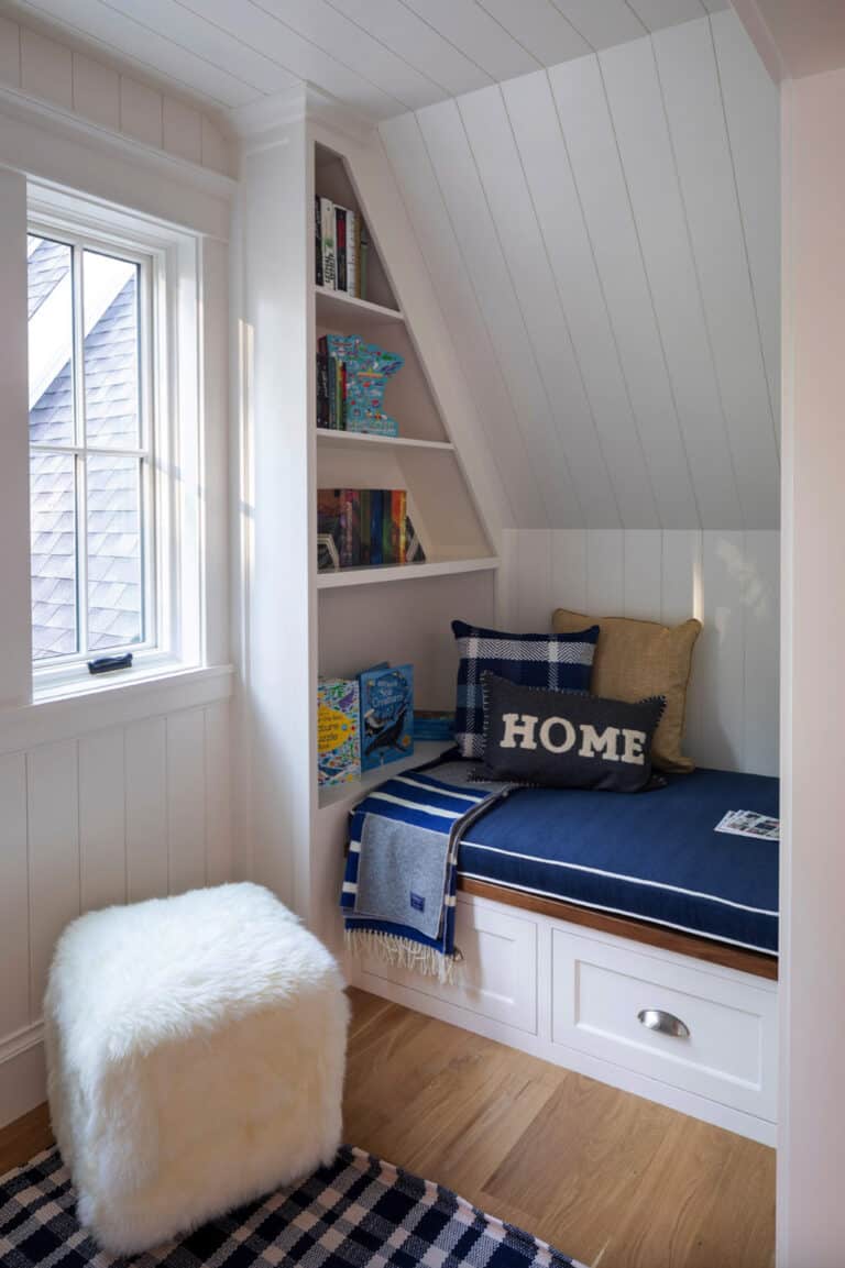 41 Delightfully Cozy Book Nook Ideas To Inspire A Reading Retreat