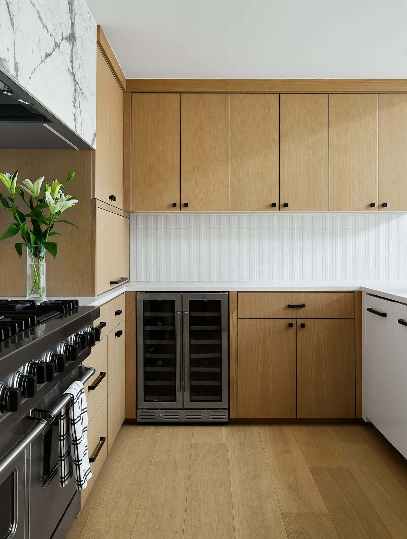 loft-contemporary-kitchen