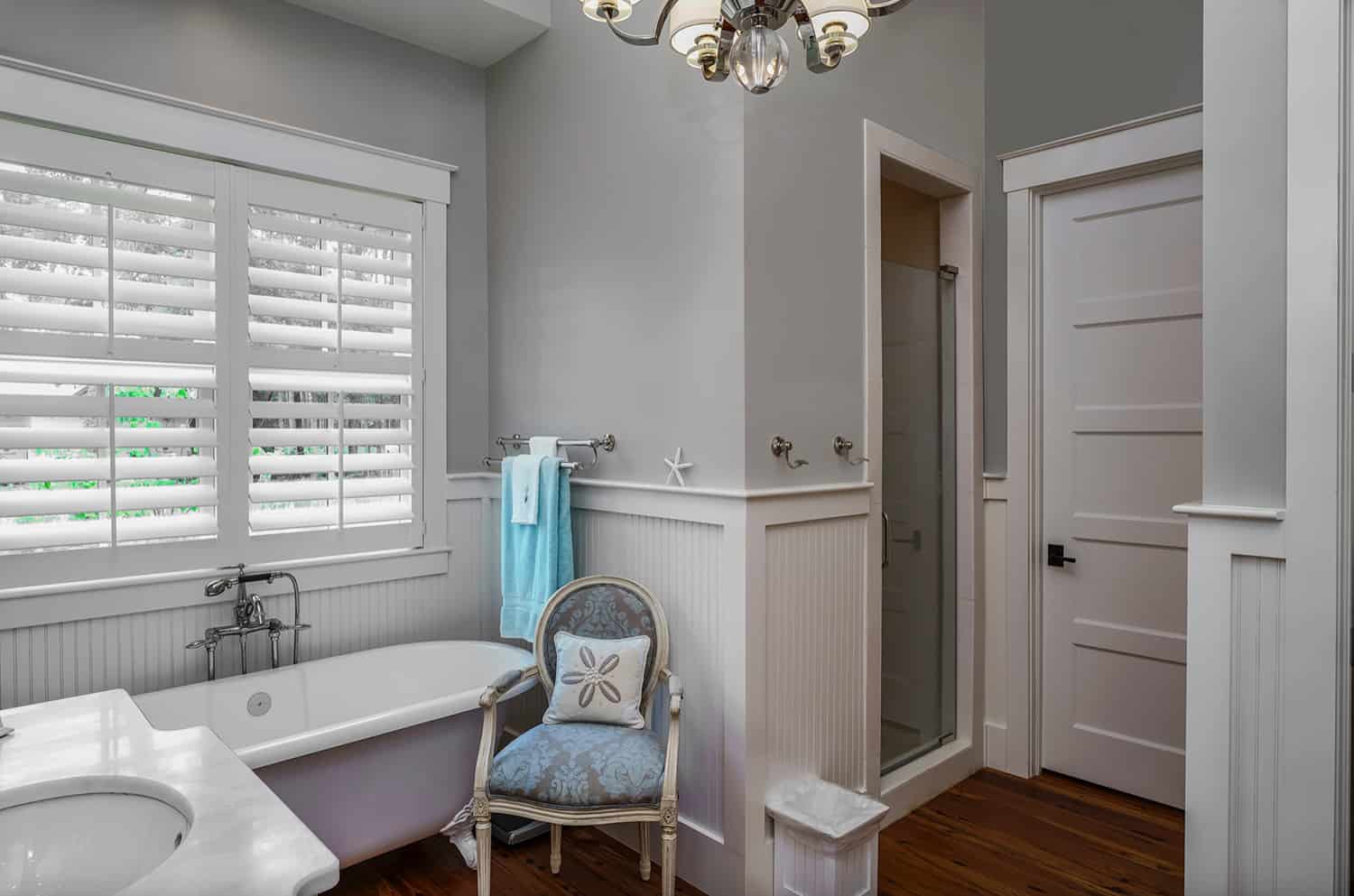 transitional-bathroom