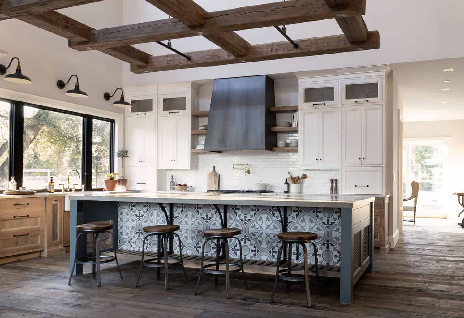 modern-farmhouse-kitchen