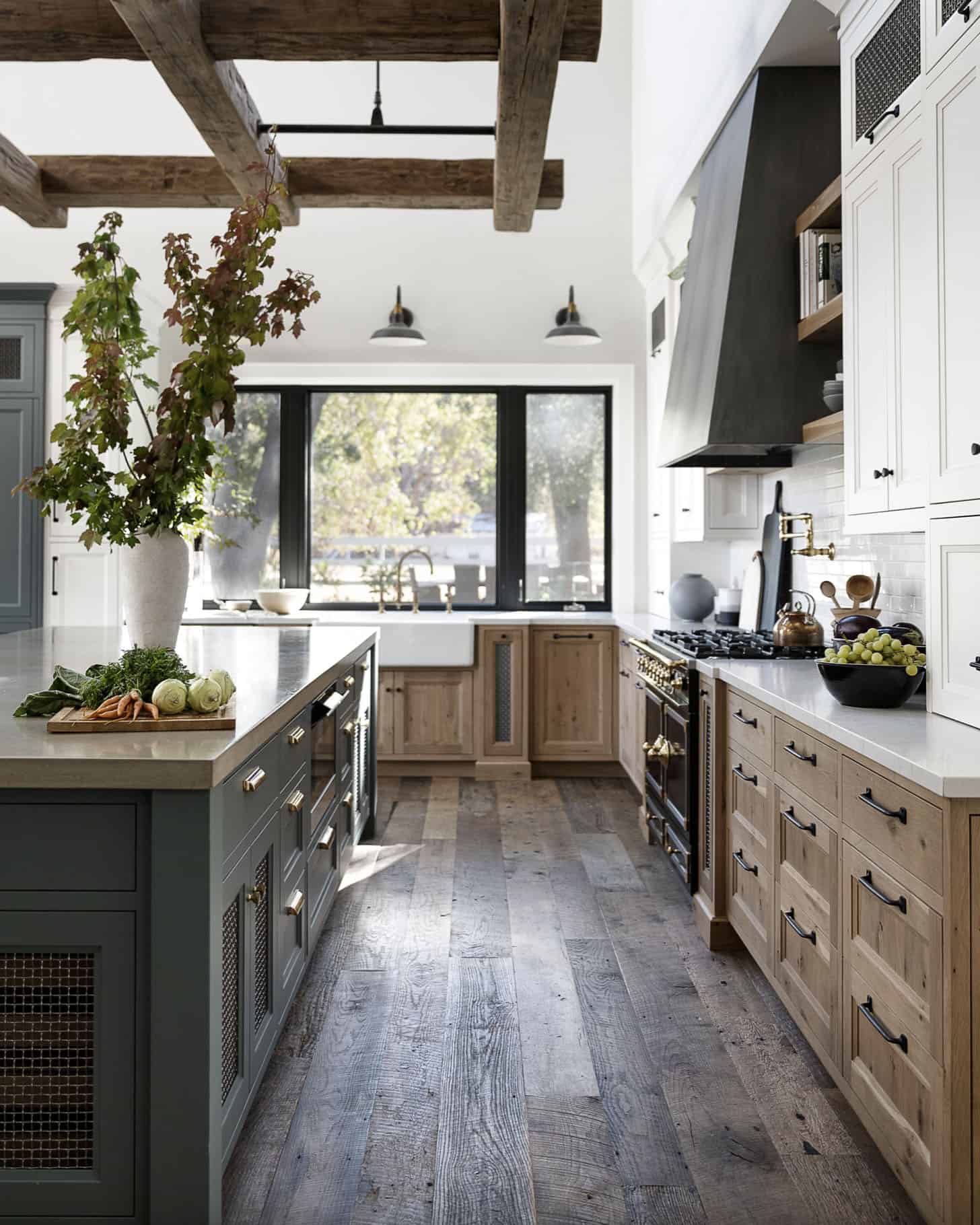 modern-farmhouse-kitchen