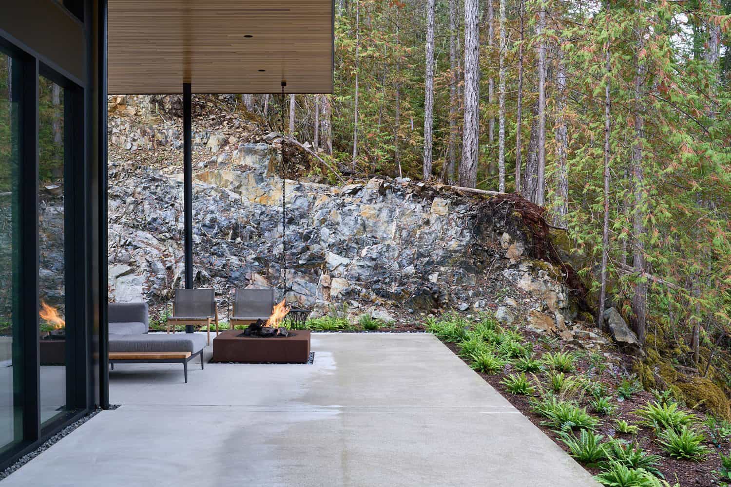 modern-patio-british-columbia