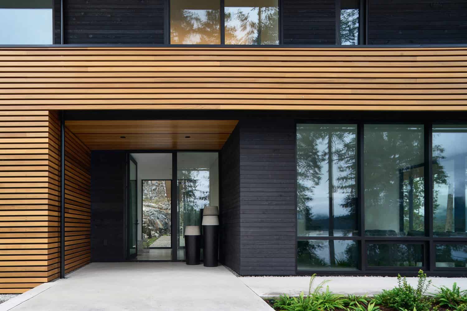 modern-home-entry-british-columbia