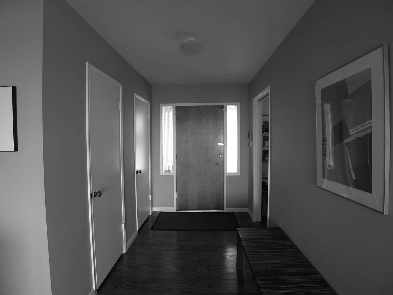 ranch-style-home-entry-before-the-renovation