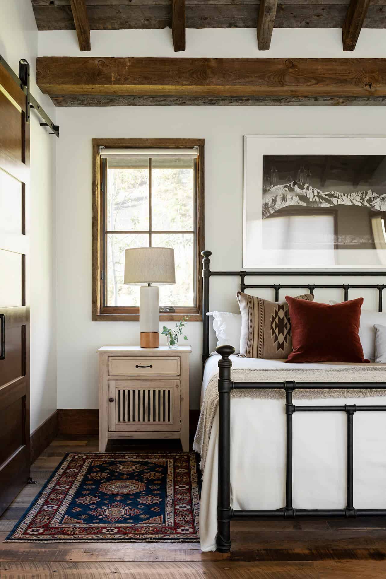 rustic-bedroom