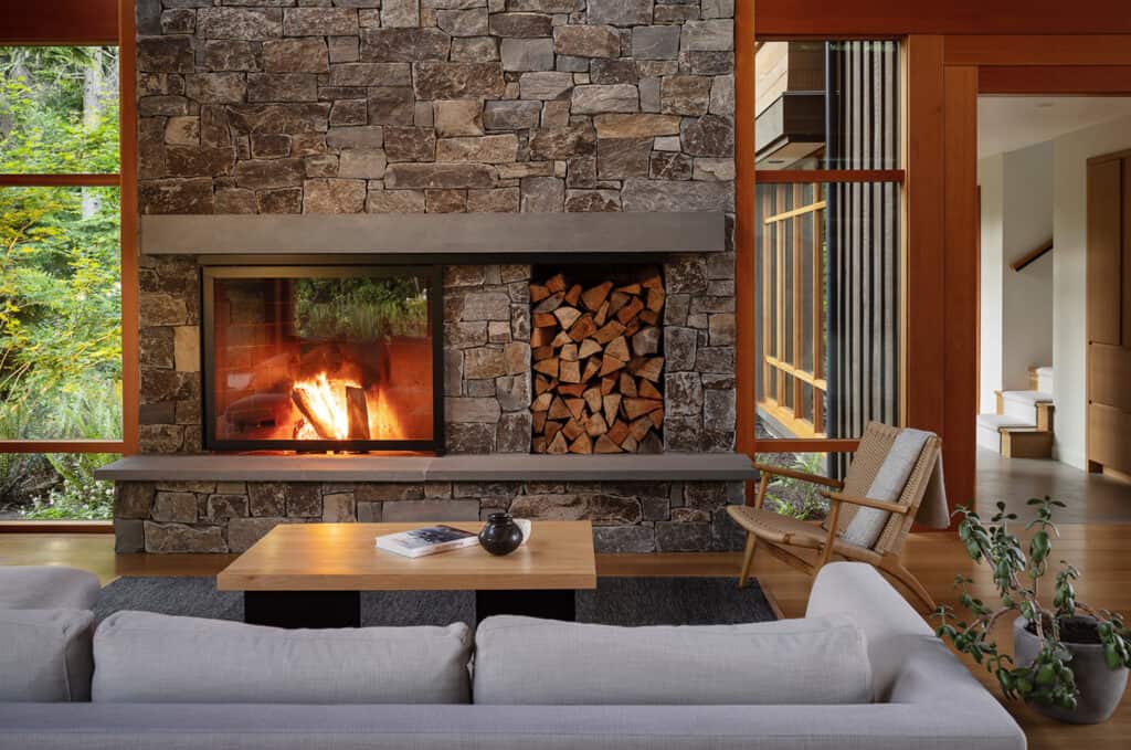 This rustic house in Washington boasts mesmerizing mountain views