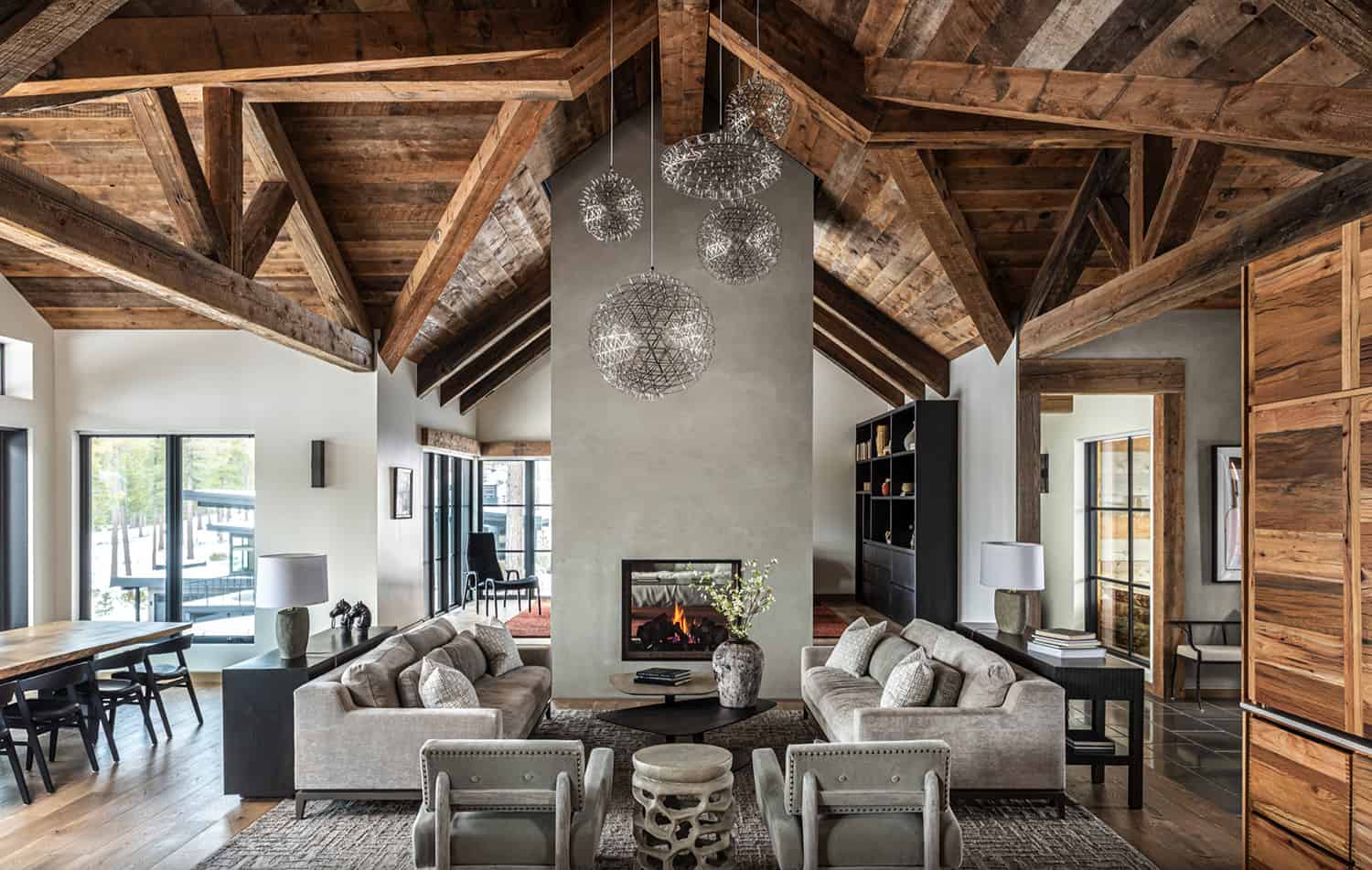 rustic-living-room-tahoe-mountain-house