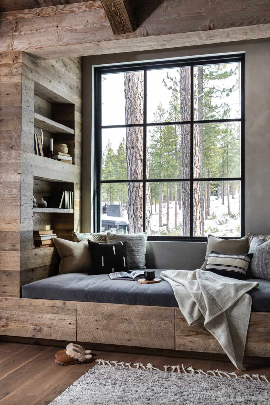 rustic-living-room-window-seat