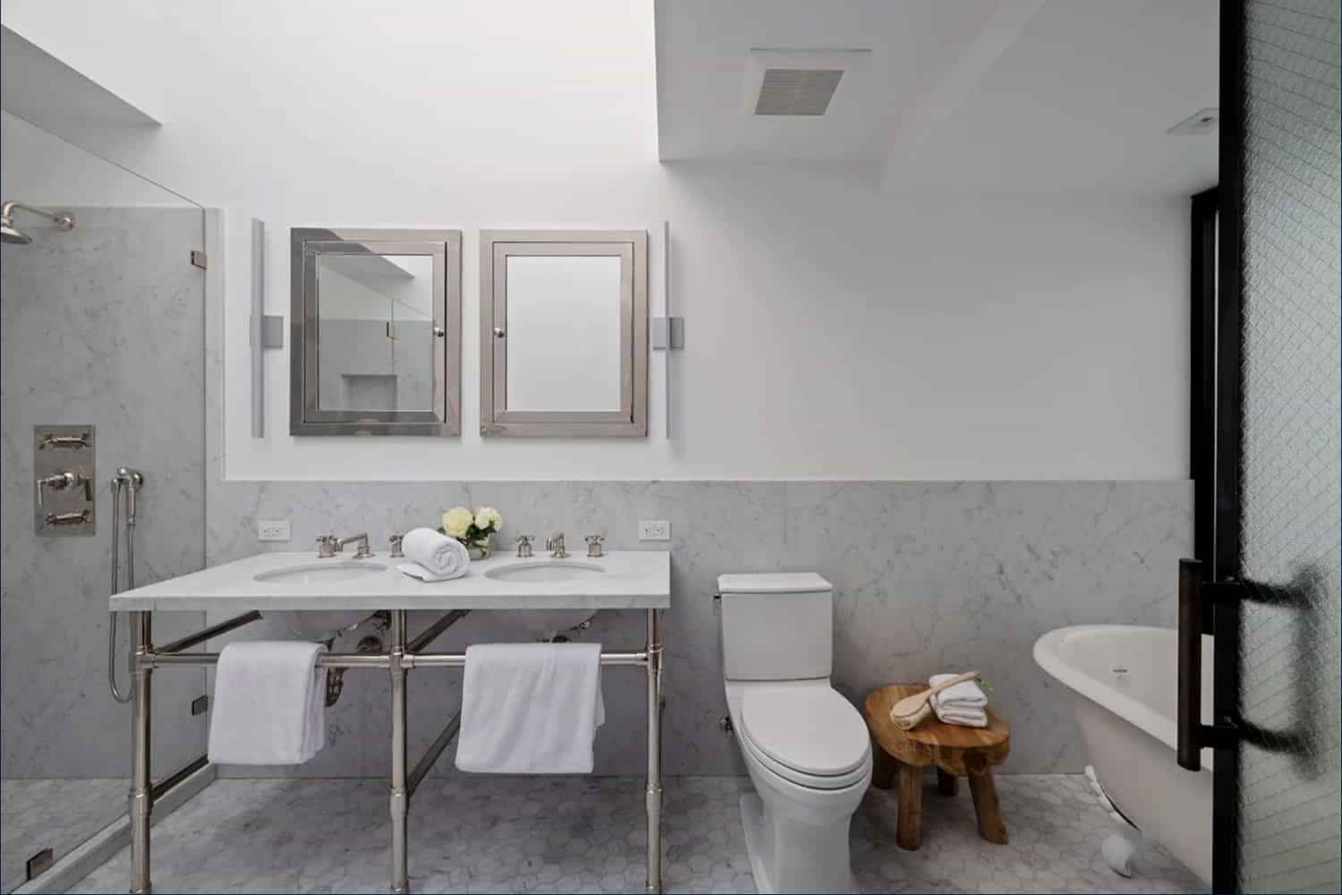 modern-industrial-bathroom